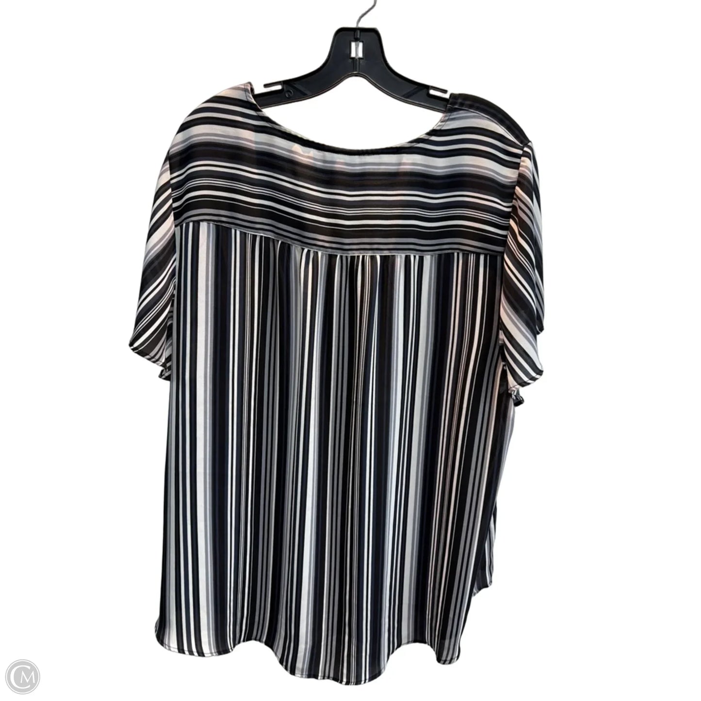 Top Short Sleeve By Torrid In Striped Pattern, Size: 3x