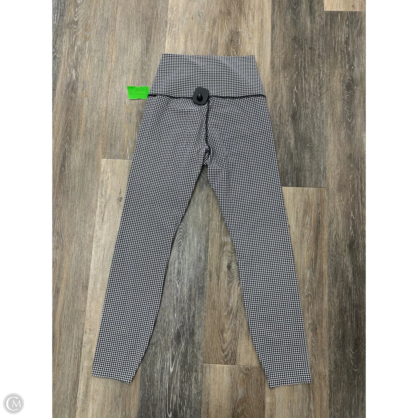 Athletic Leggings By Tavi In Black & White, Size: M
