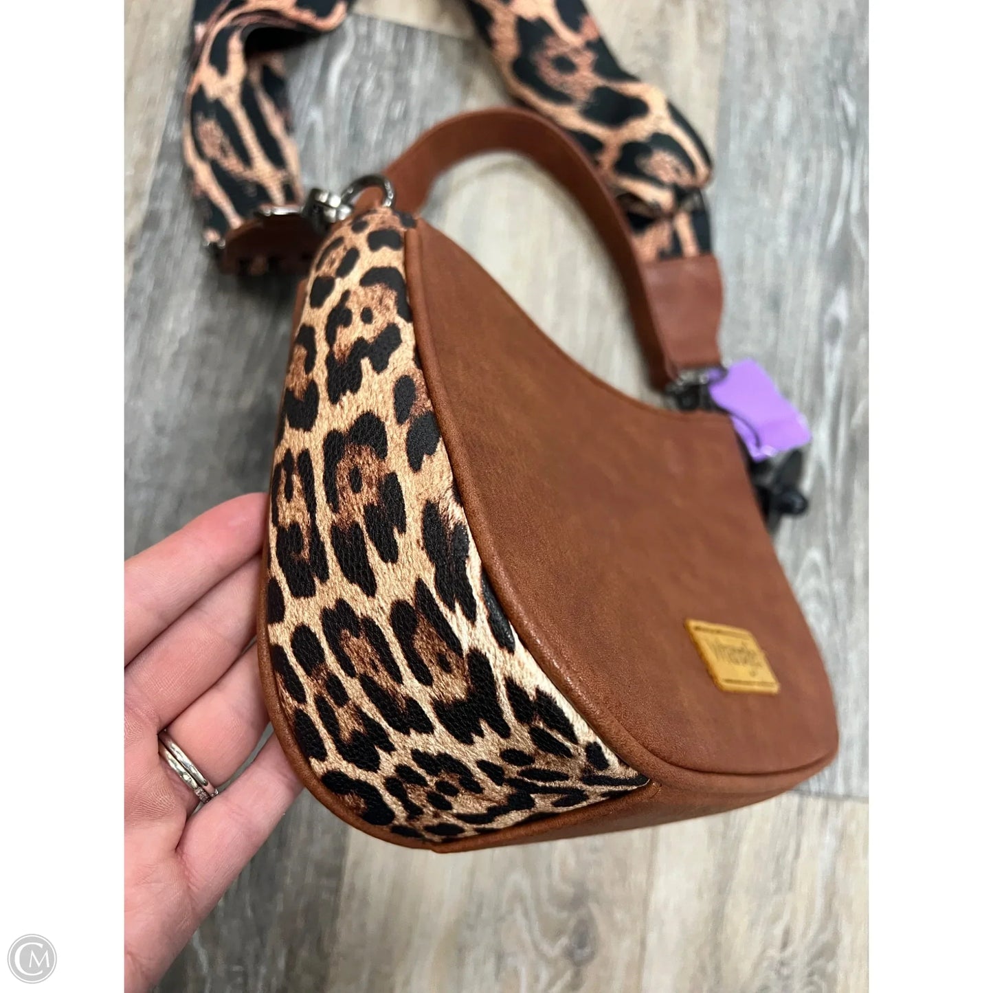 Crossbody By Wrangler, Size: Medium