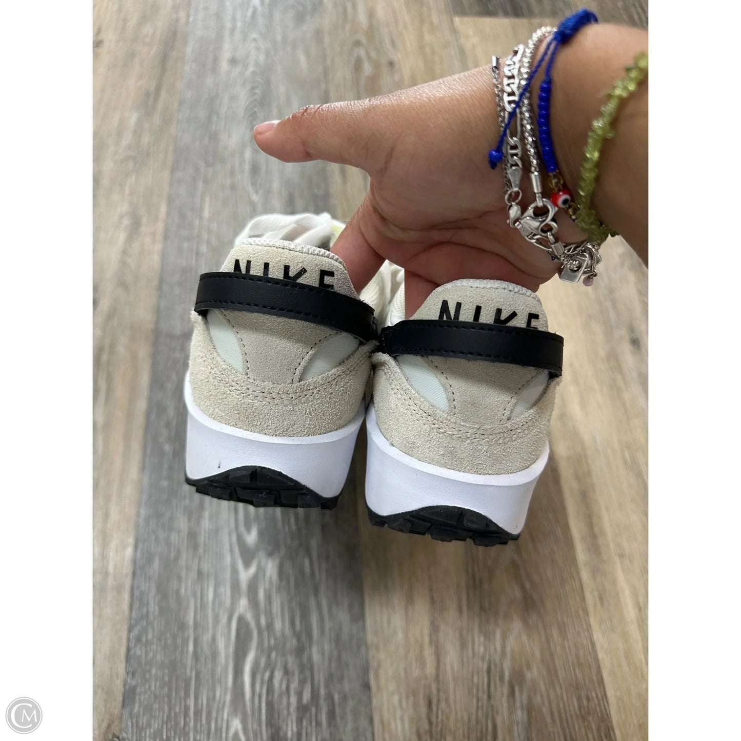 Shoes Athletic By Nike In White, Size: 8.5