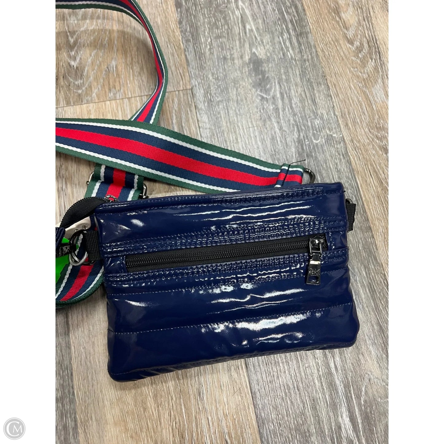 Crossbody By Think Royln, Size: Small