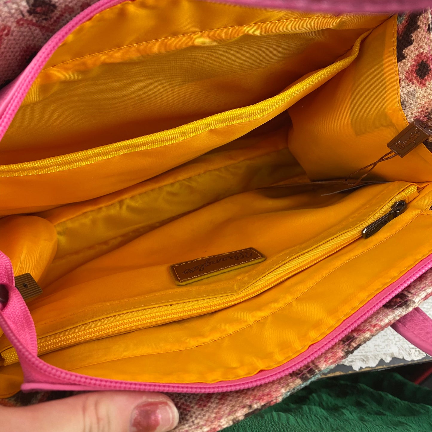 Handbag By Cmc, Size: Medium