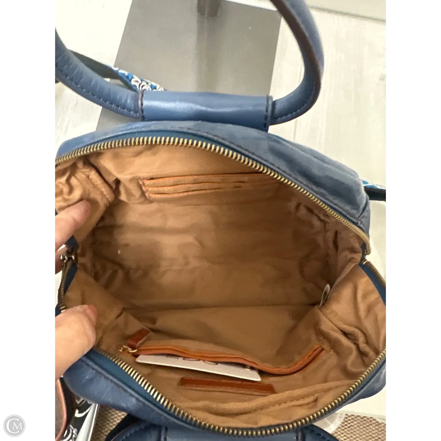 Handbag Leather By Hobo Intl, Size: Medium