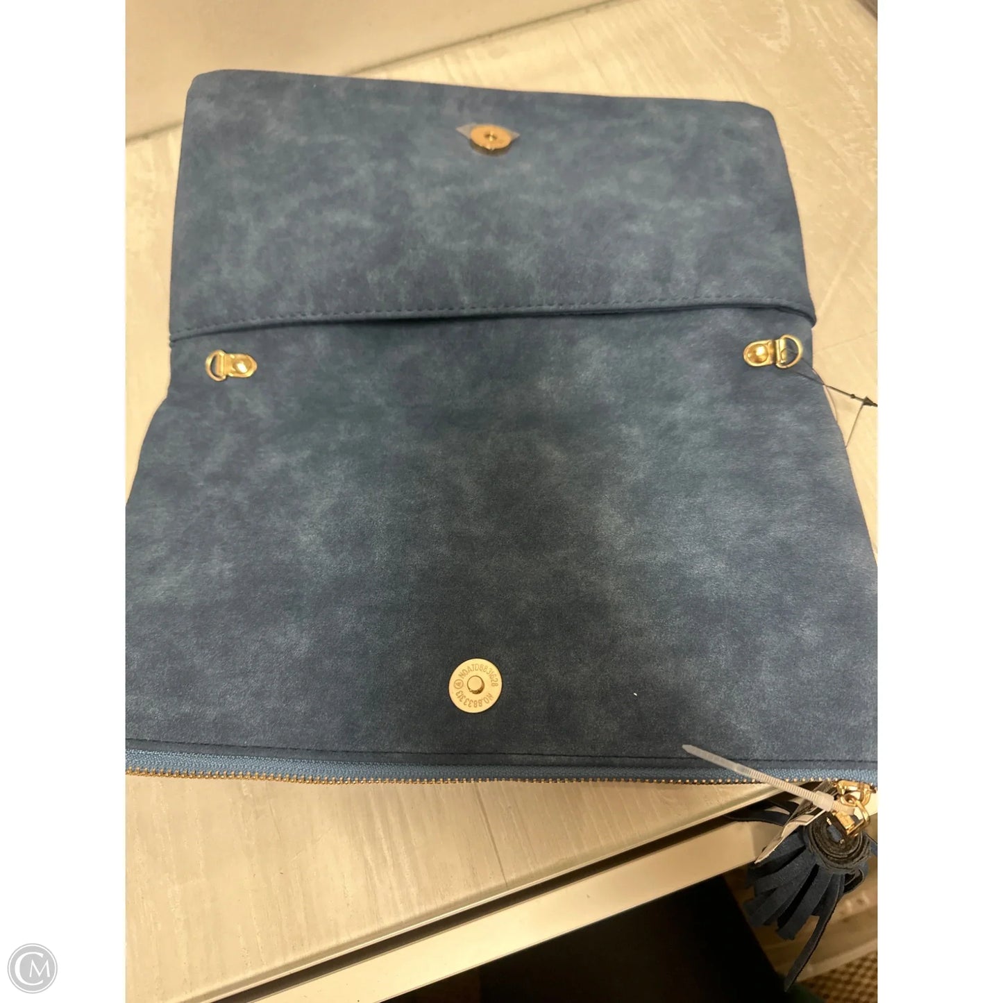 Clutch By Clothes Mentor, Size: Medium