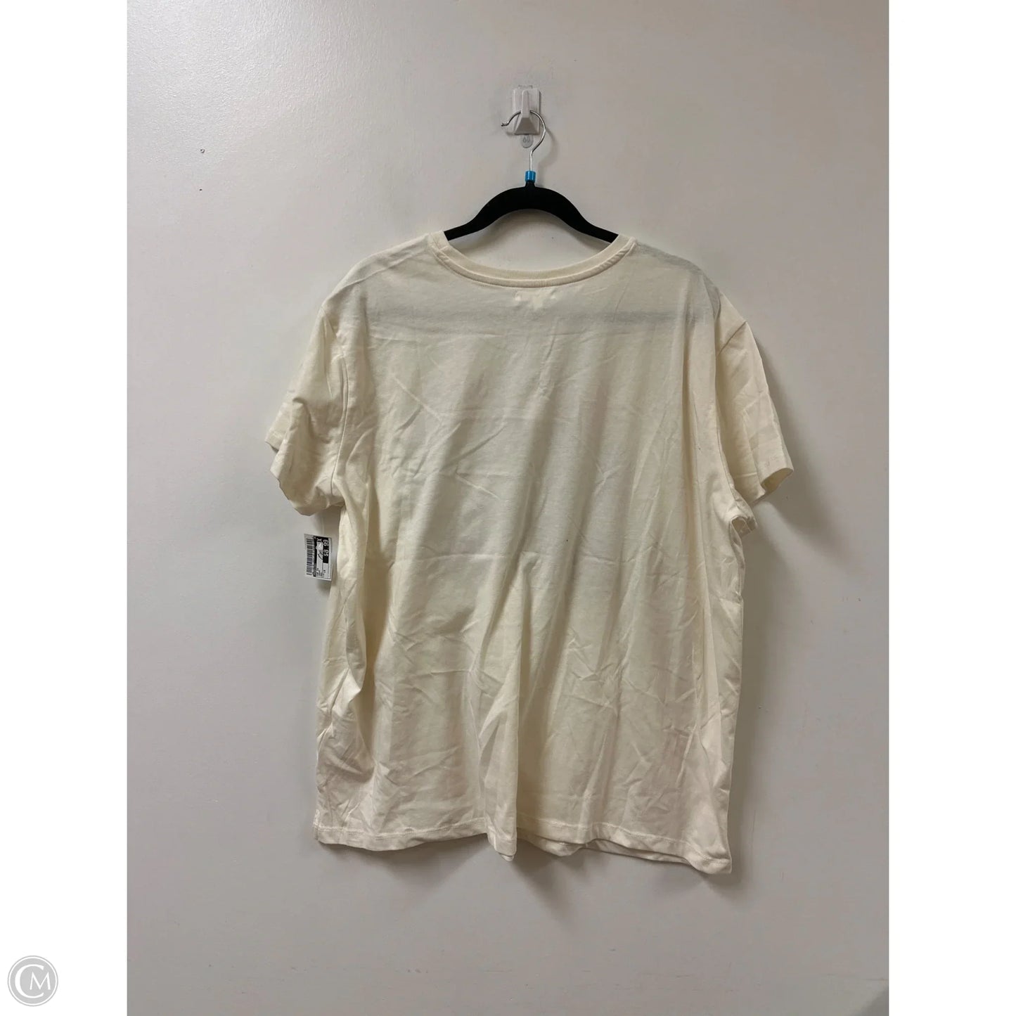 Top Short Sleeve By Maurices In Cream, Size: 1x