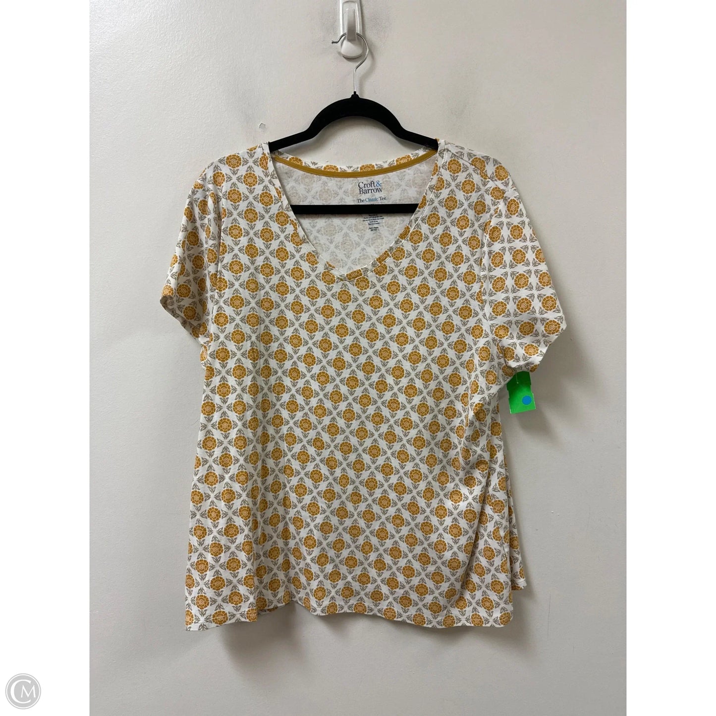 Top Short Sleeve By Croft And Barrow In Yellow, Size: 2x
