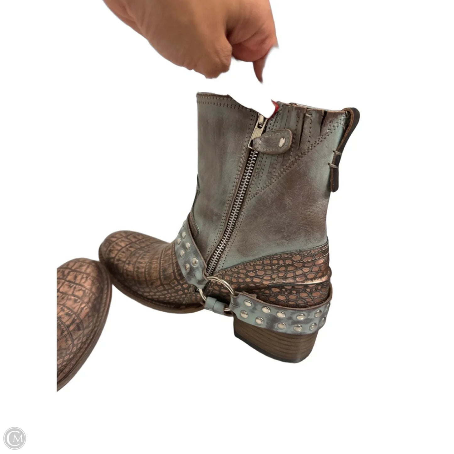 Boots Ankle Flats By Freebird In Bronze, Size: 10