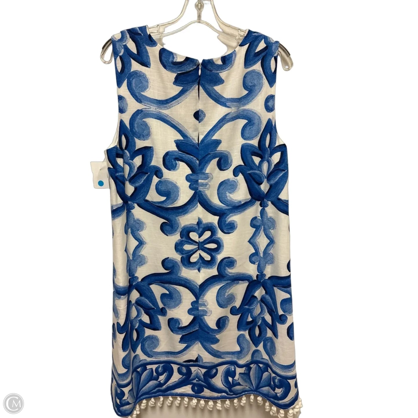 Dress Casual Short By Clothes Mentor In Blue & White, Size: L