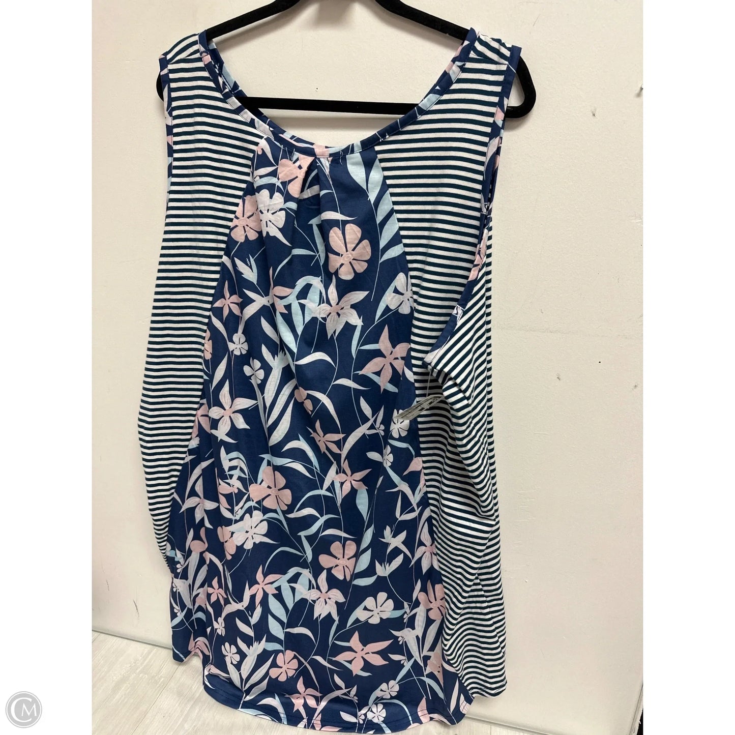 Top Sleeveless By Glitzy Girlz In Navy, Size: 4x