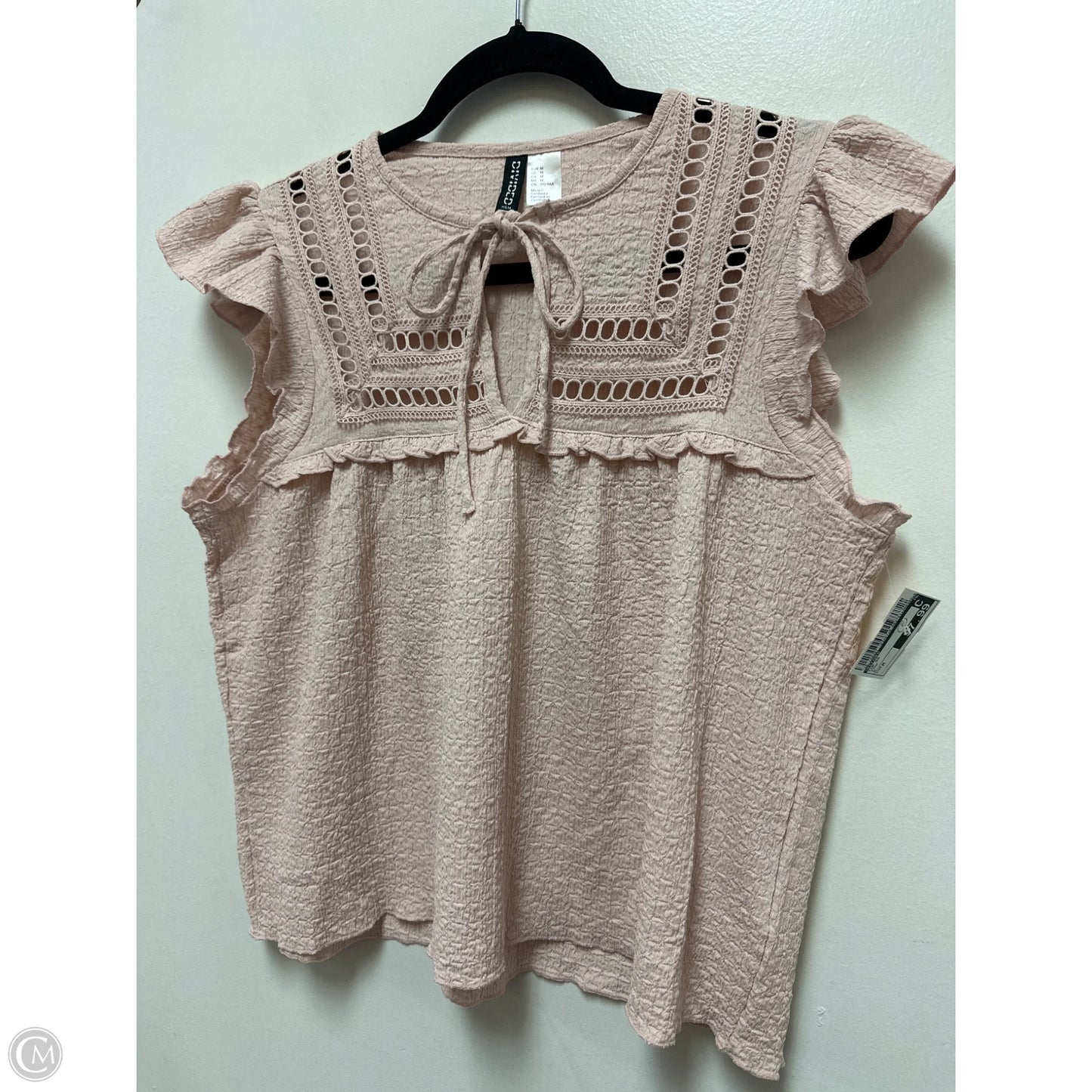 Top Short Sleeve By Divided In Pink, Size: M