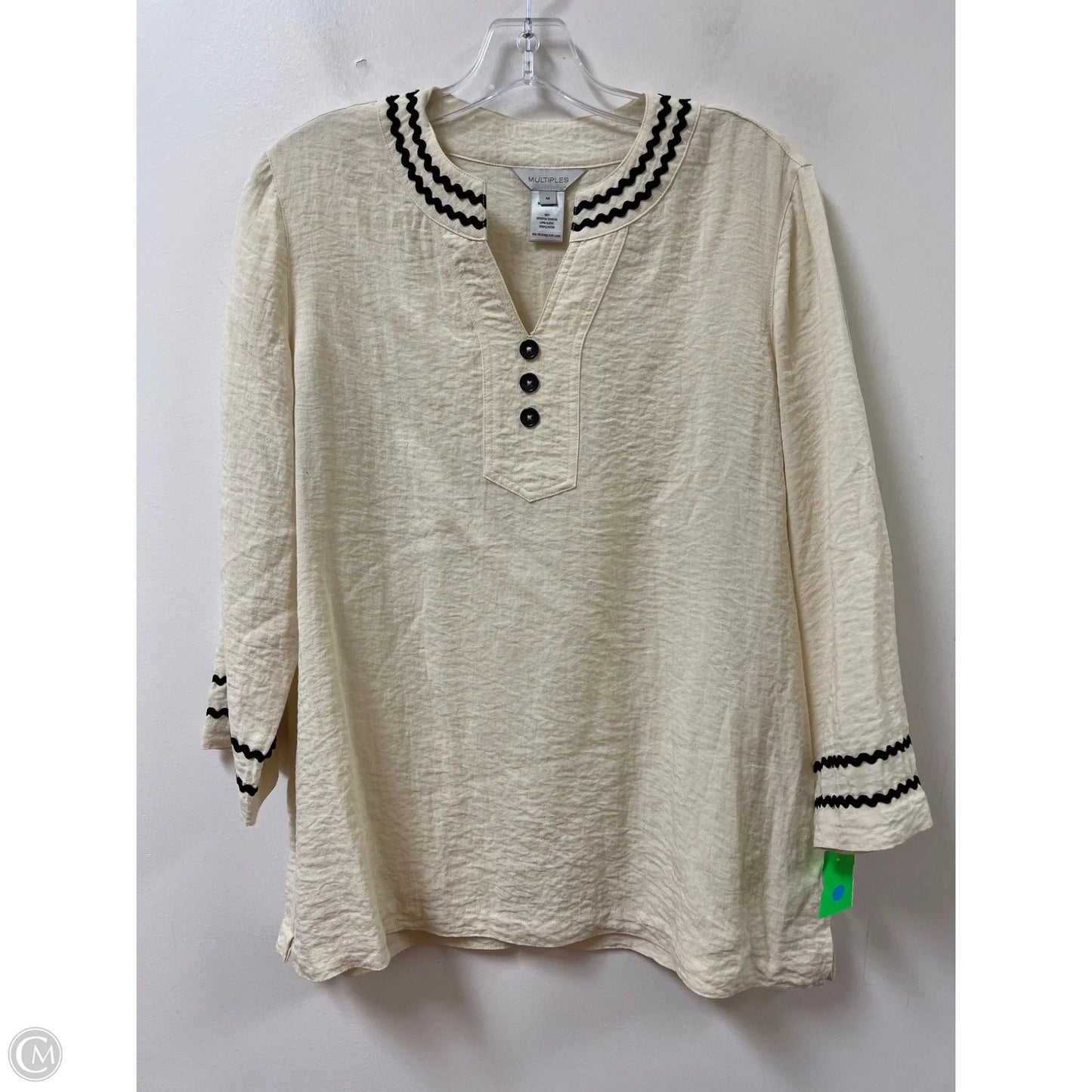 Top Long Sleeve By Multiples In Cream, Size: M