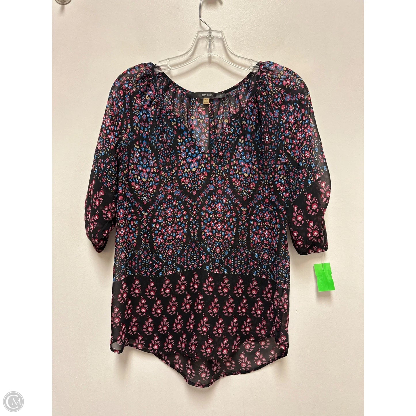 Top Long Sleeve By Clothes Mentor In Black & Pink, Size: S