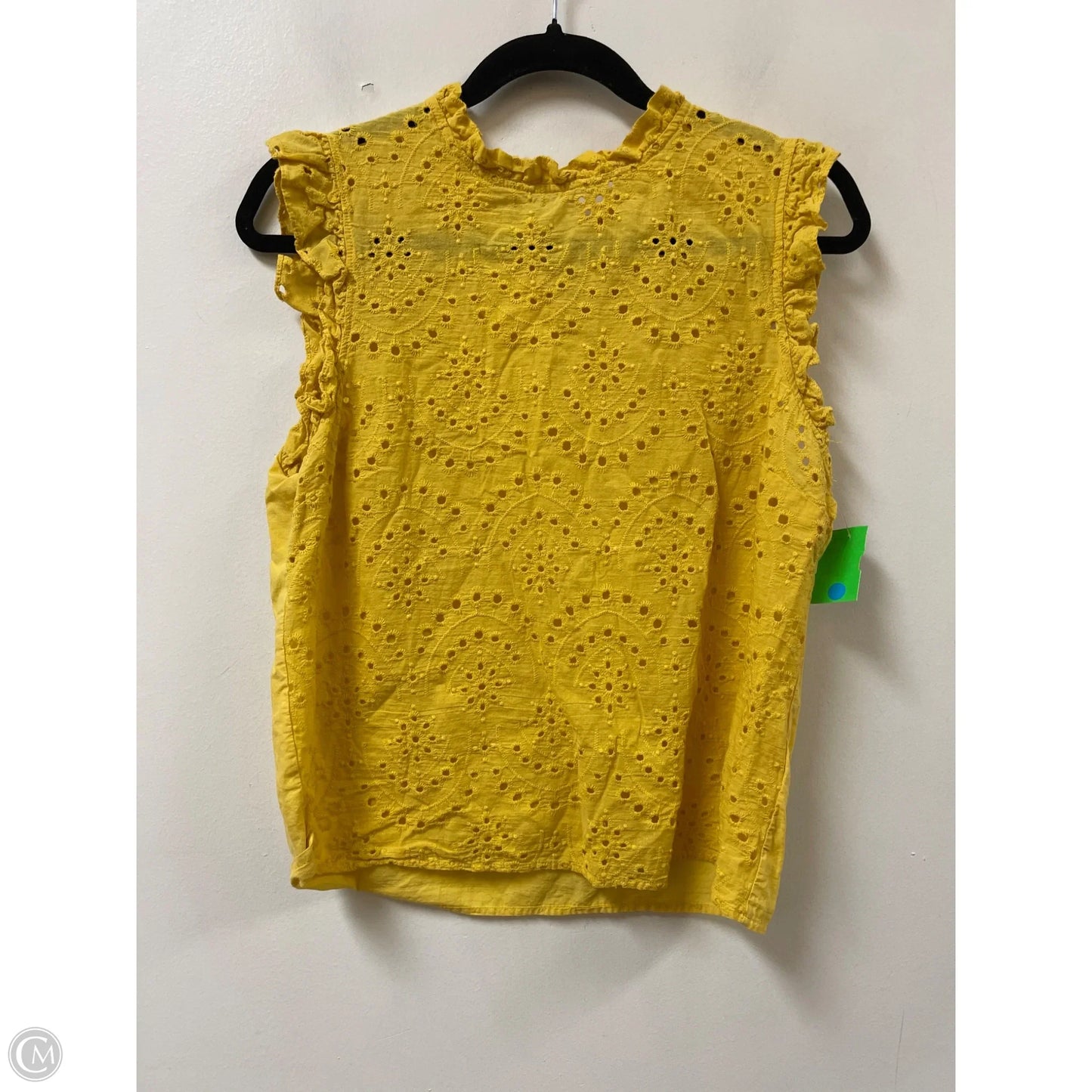 Top Sleeveless By Maurices In Yellow, Size: M