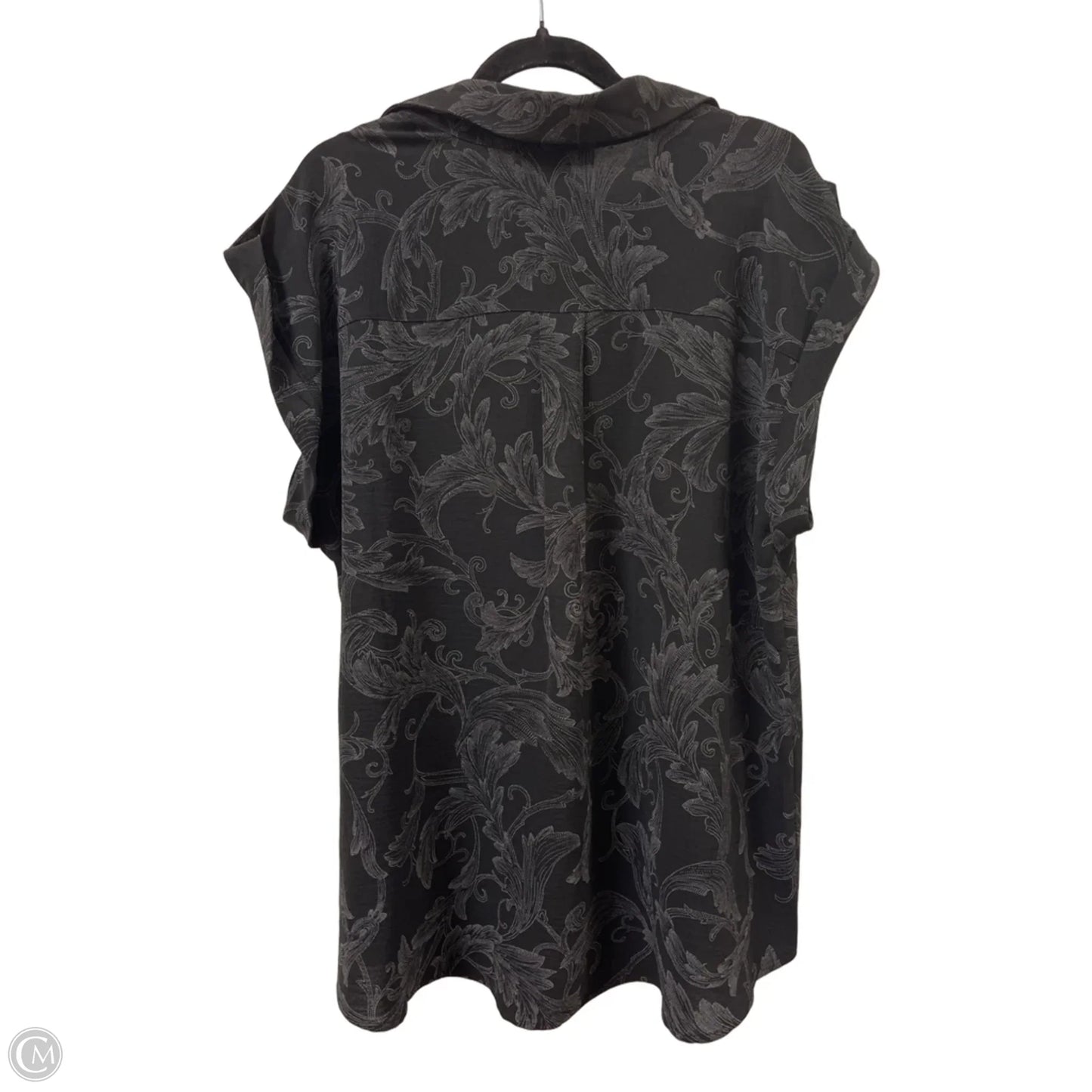 Top Short Sleeve By Clothes Mentor In Black & Grey, Size: 1x