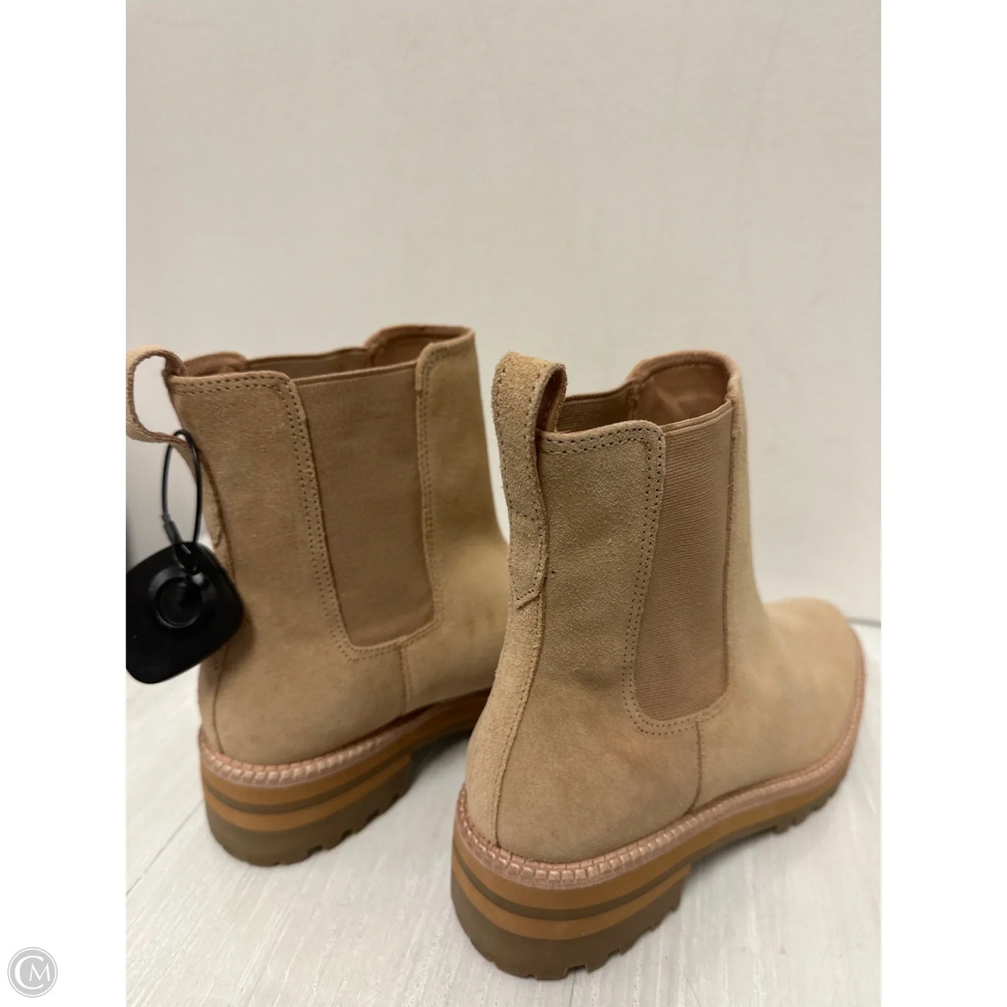 Boots Ankle Flats By Cma In Cream, Size: 7