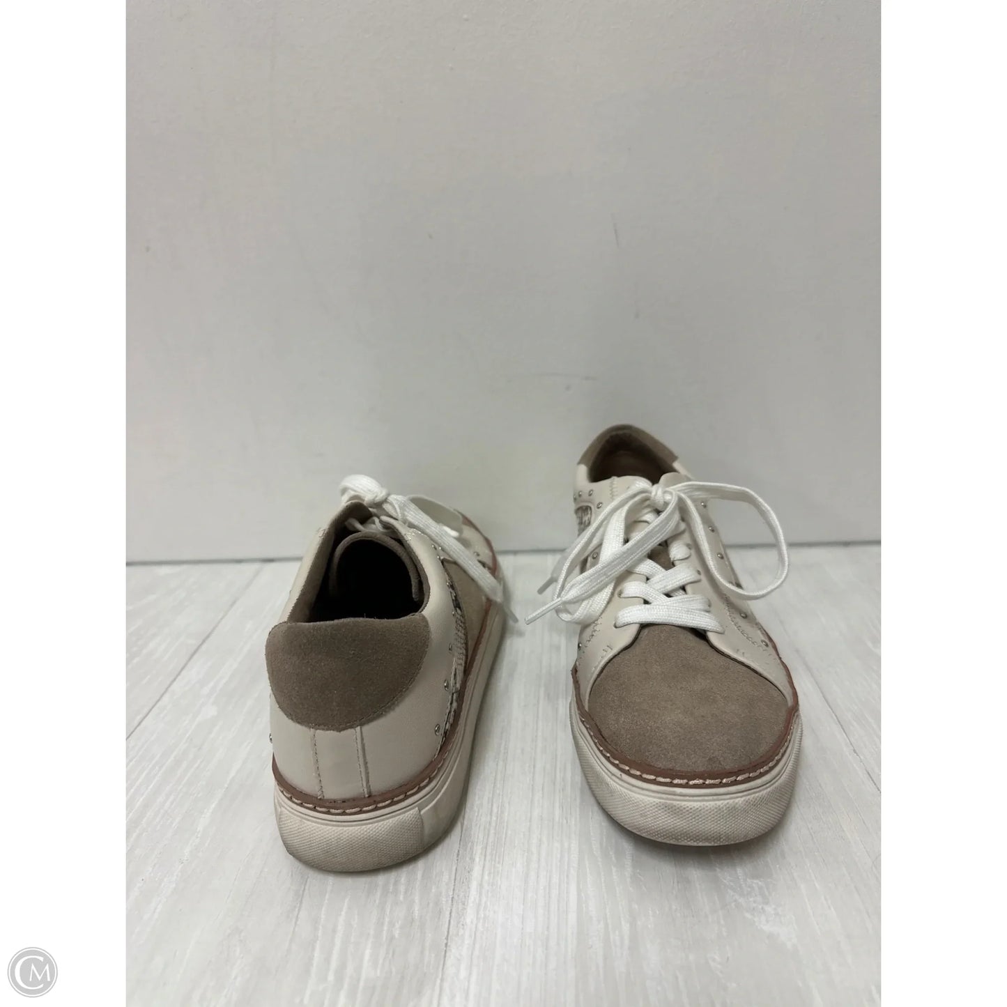Shoes Sneakers By Crown Vintage In Brown & Cream, Size: 10