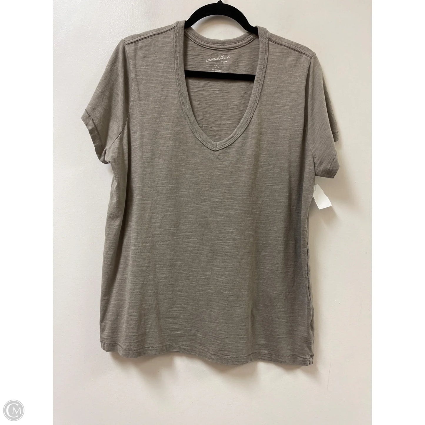 Top Short Sleeve By Universal Thread In Grey, Size: Xl
