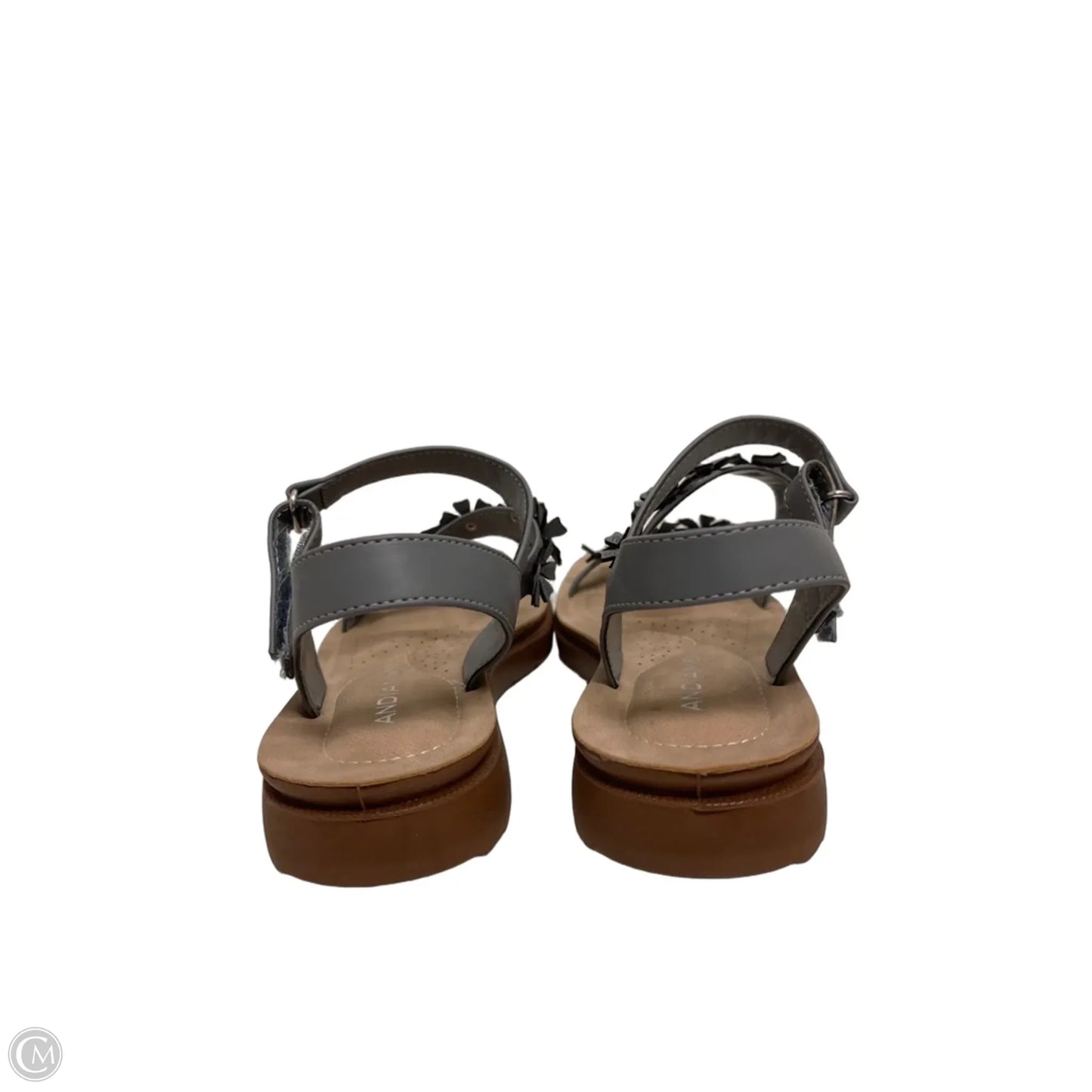 Sandals Flats By Clothes Mentor In Silver, Size: 7.5