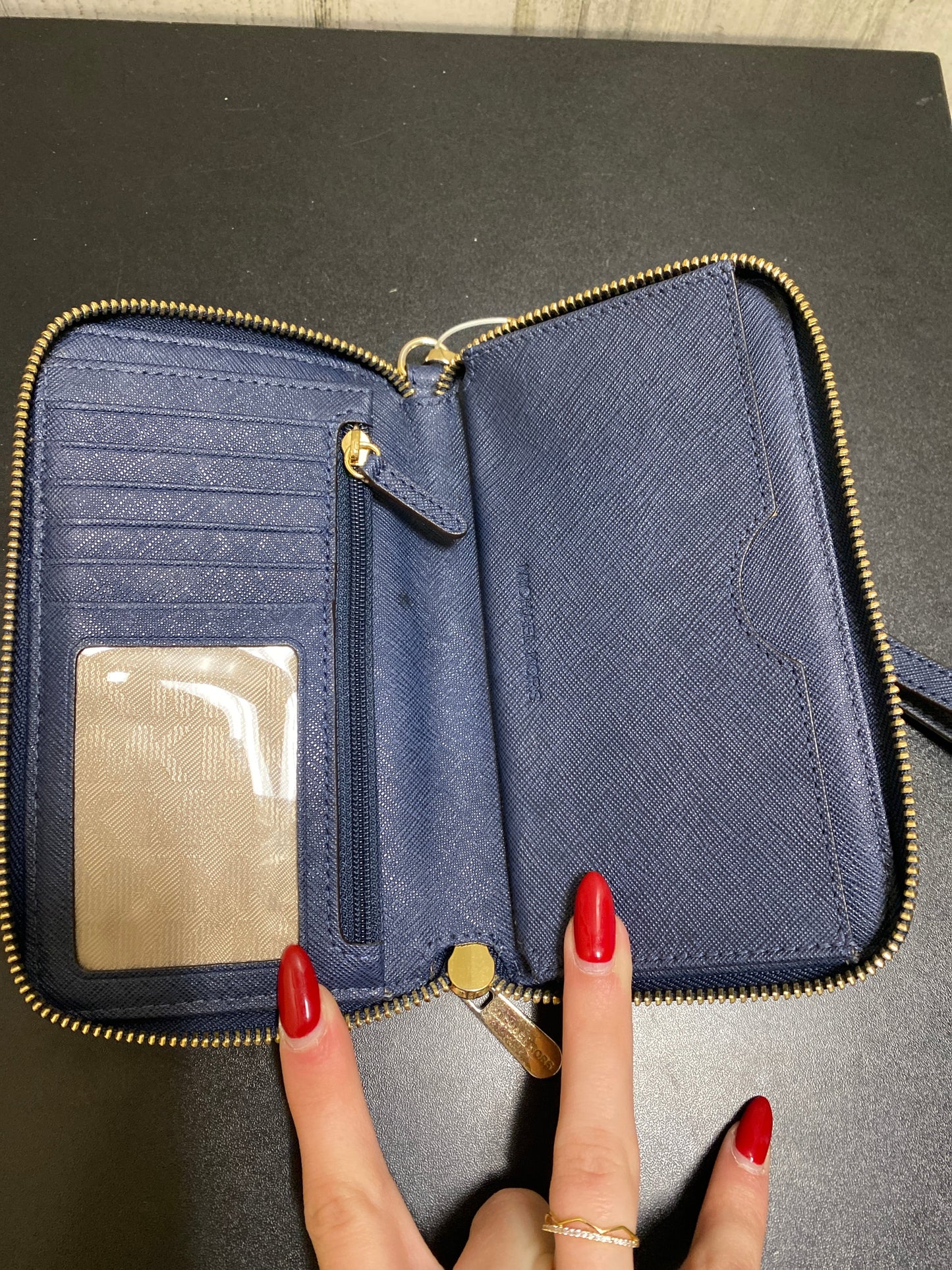 Wallet By Michael Kors Size: Medium