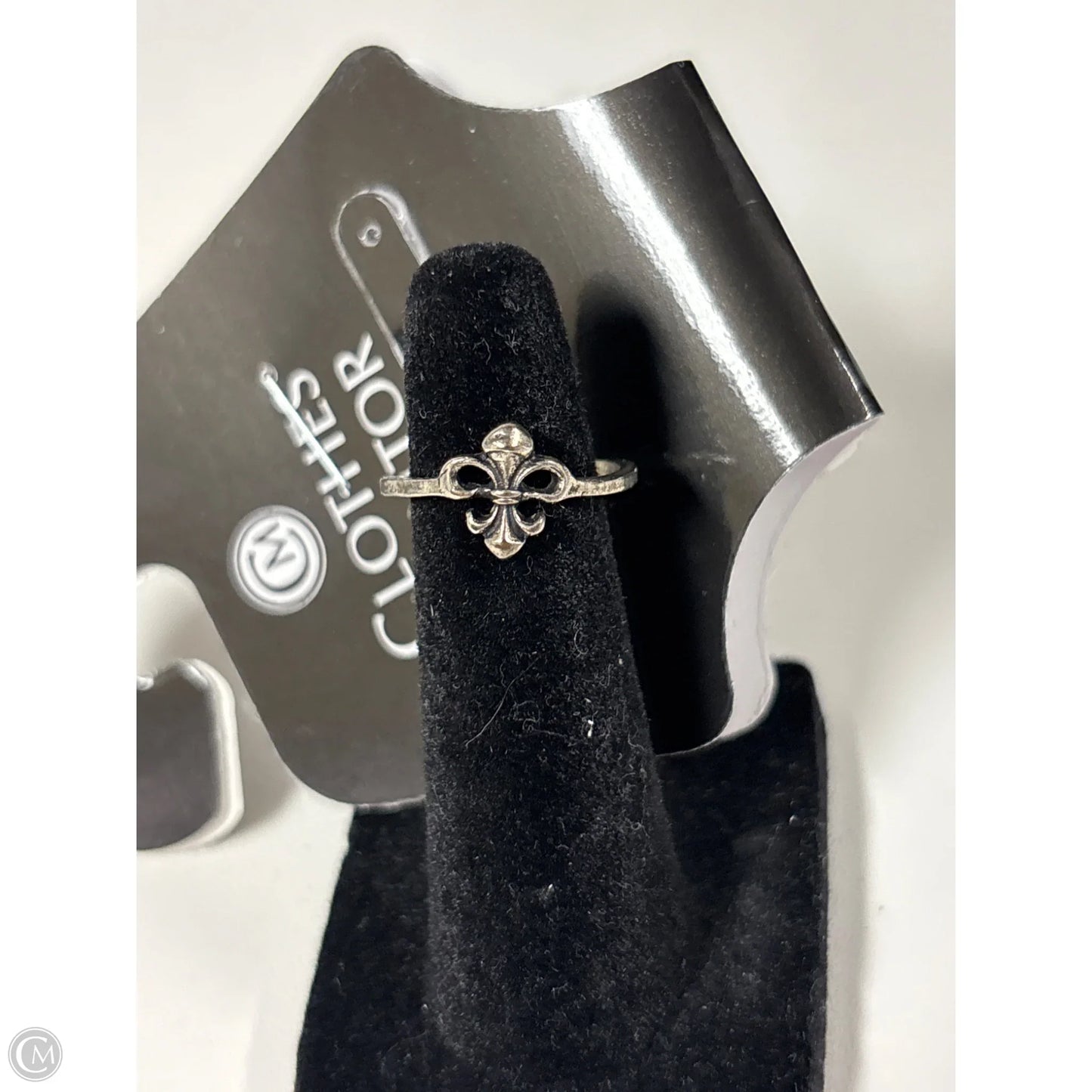 Ring Band By Clothes Mentor, Size: 5.5