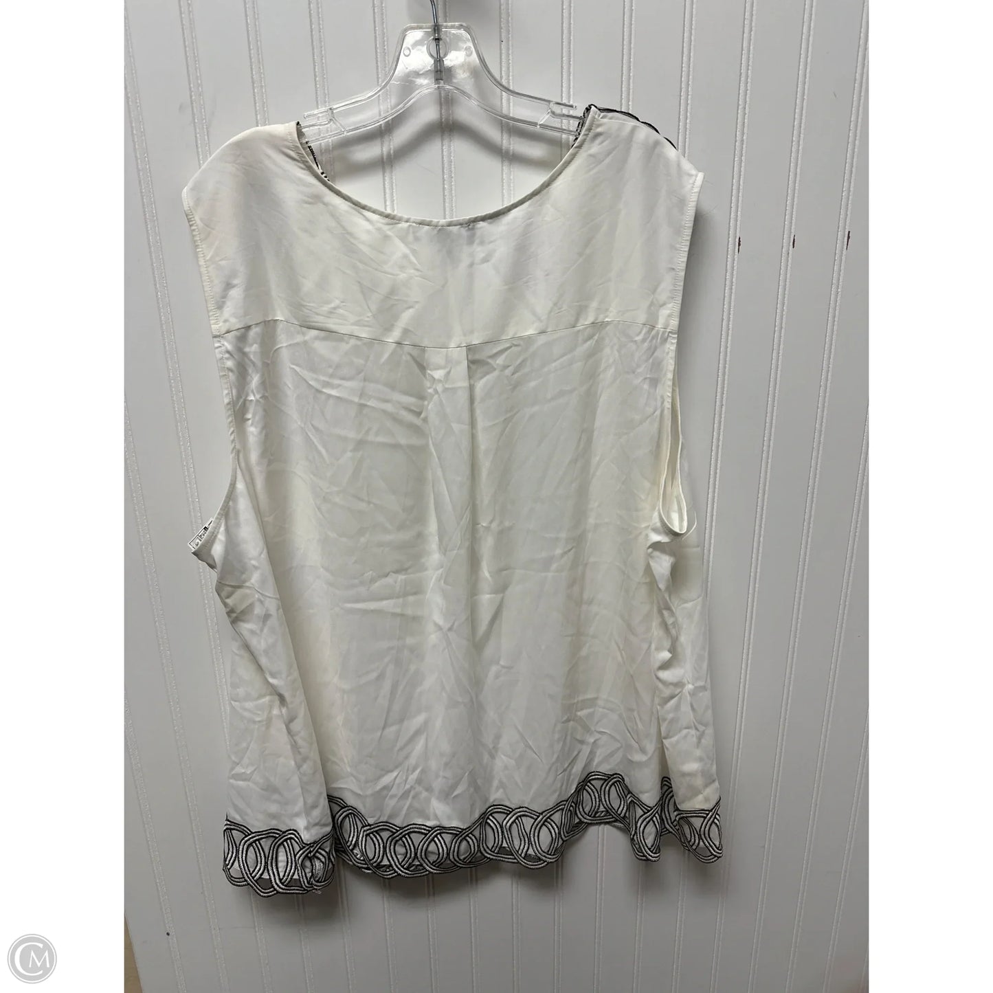 Top Sleeveless By Limited In Cream, Size: 3x