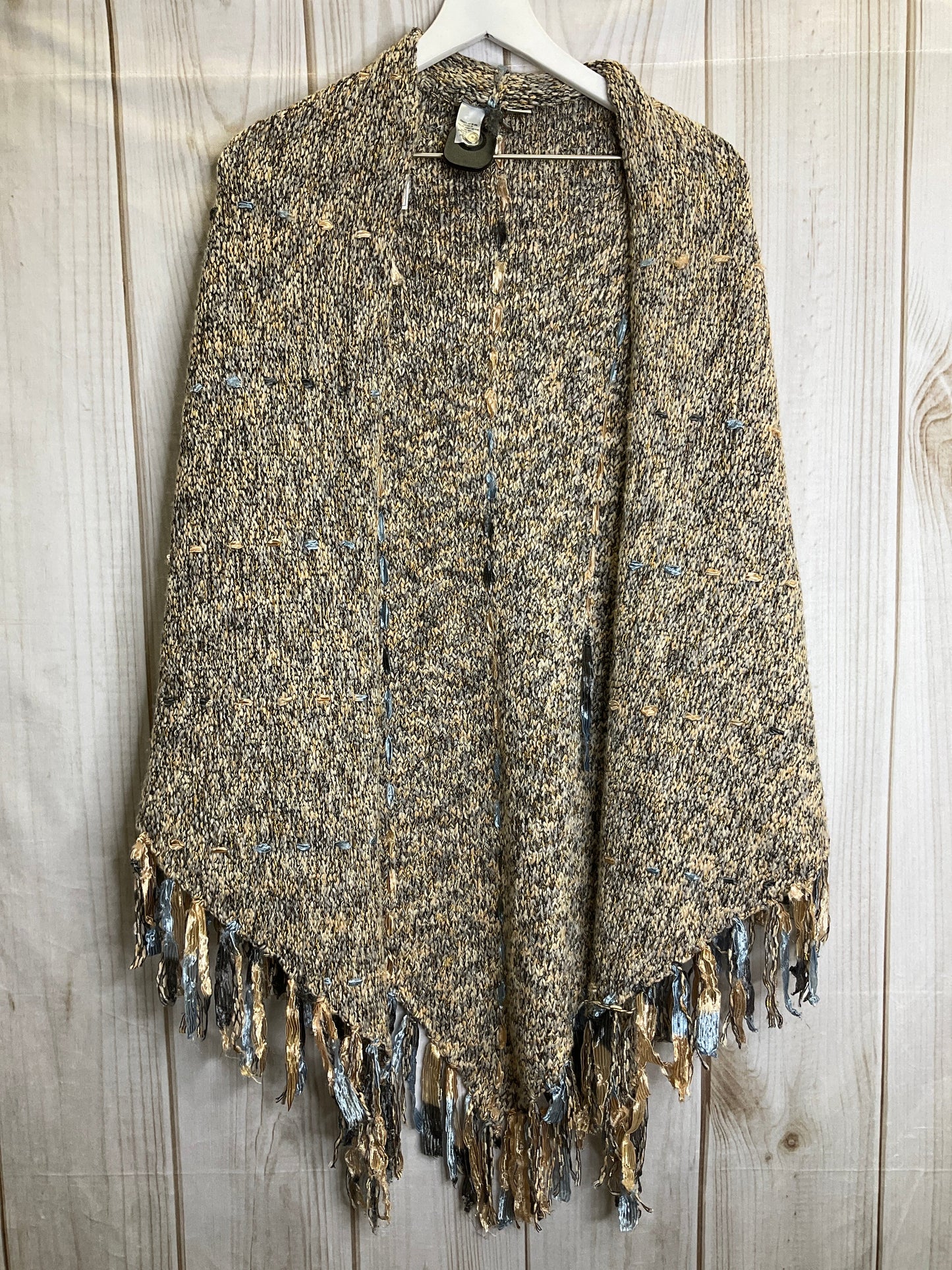 Shawl By Chicos Size: Onesize