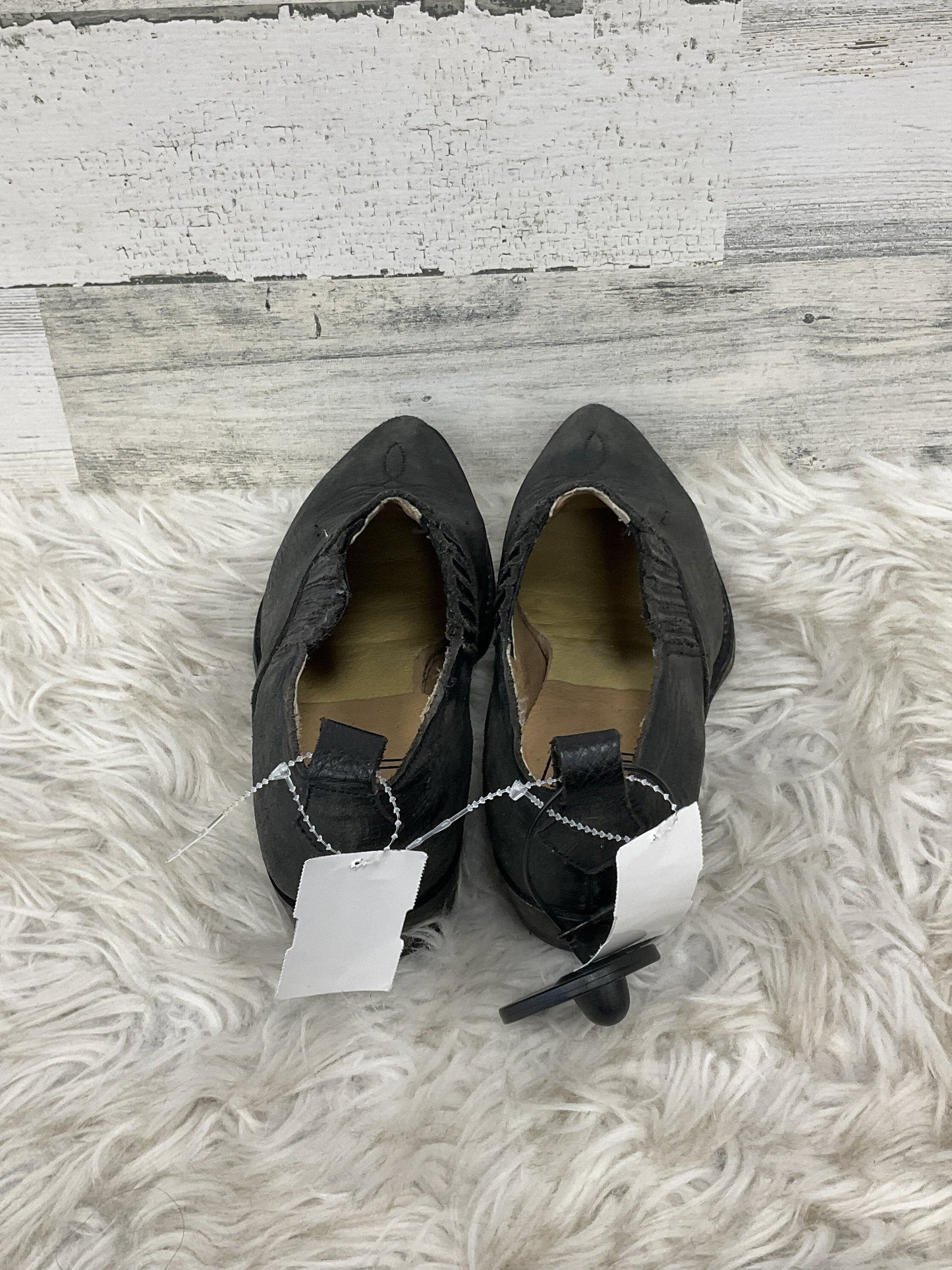 Boots Ankle Flats By Frye Size: 6.5