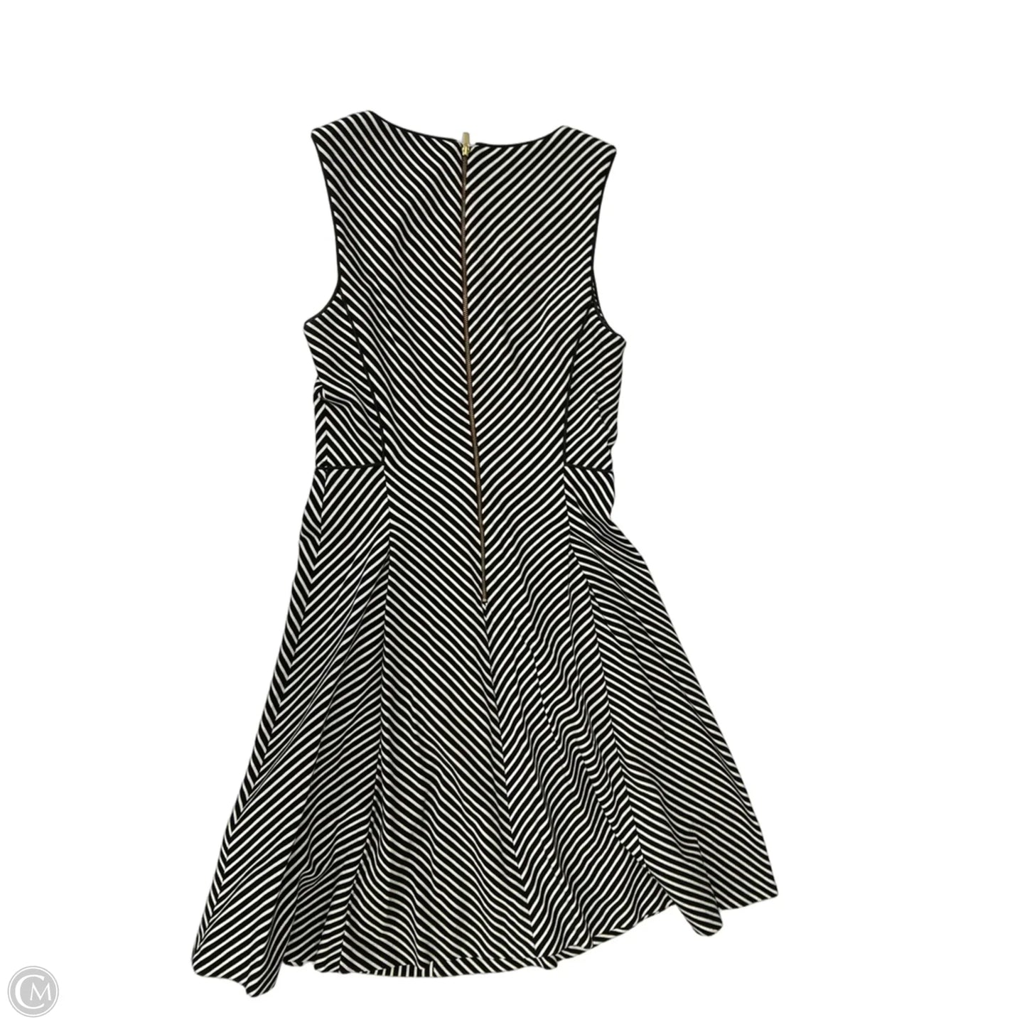 Dress Casual Short By Banana Republic In Striped Pattern, Size: S