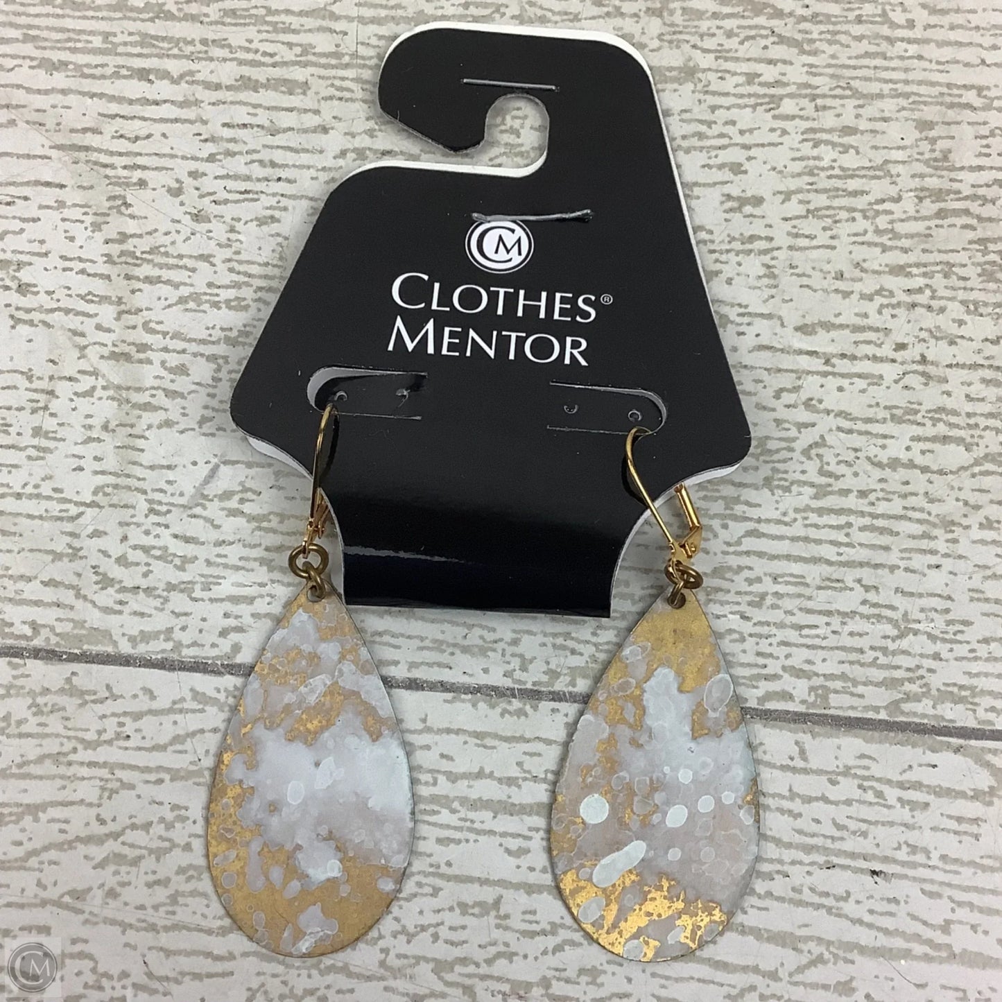 Earrings Dangle/drop By Clothes Mentor