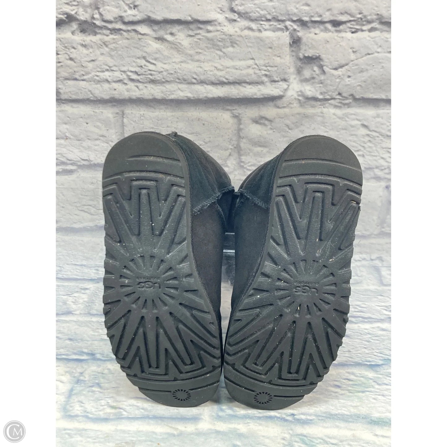 Boots Designer By Ugg In Black, Size: 8