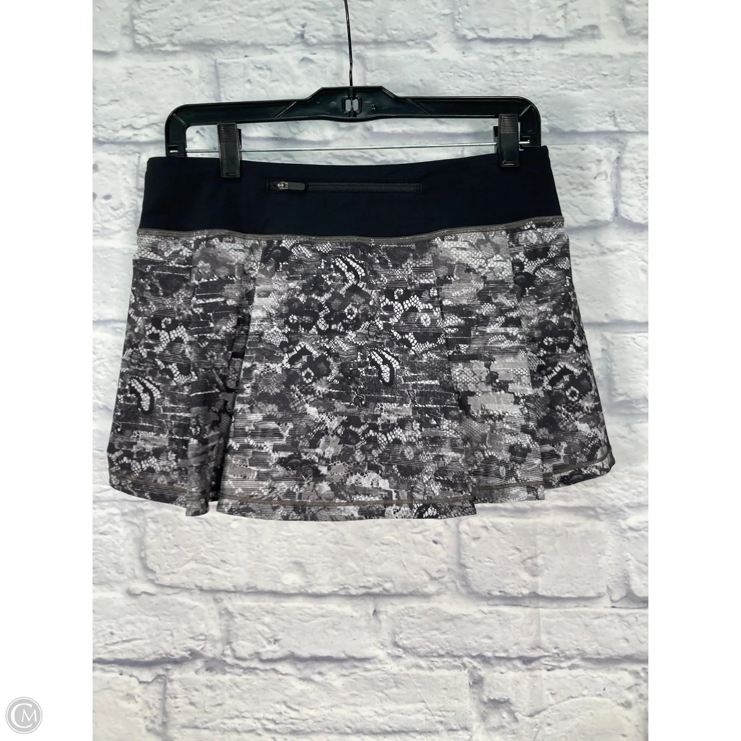 Athletic Skort By Lululemon In Black & Grey, Size: 6