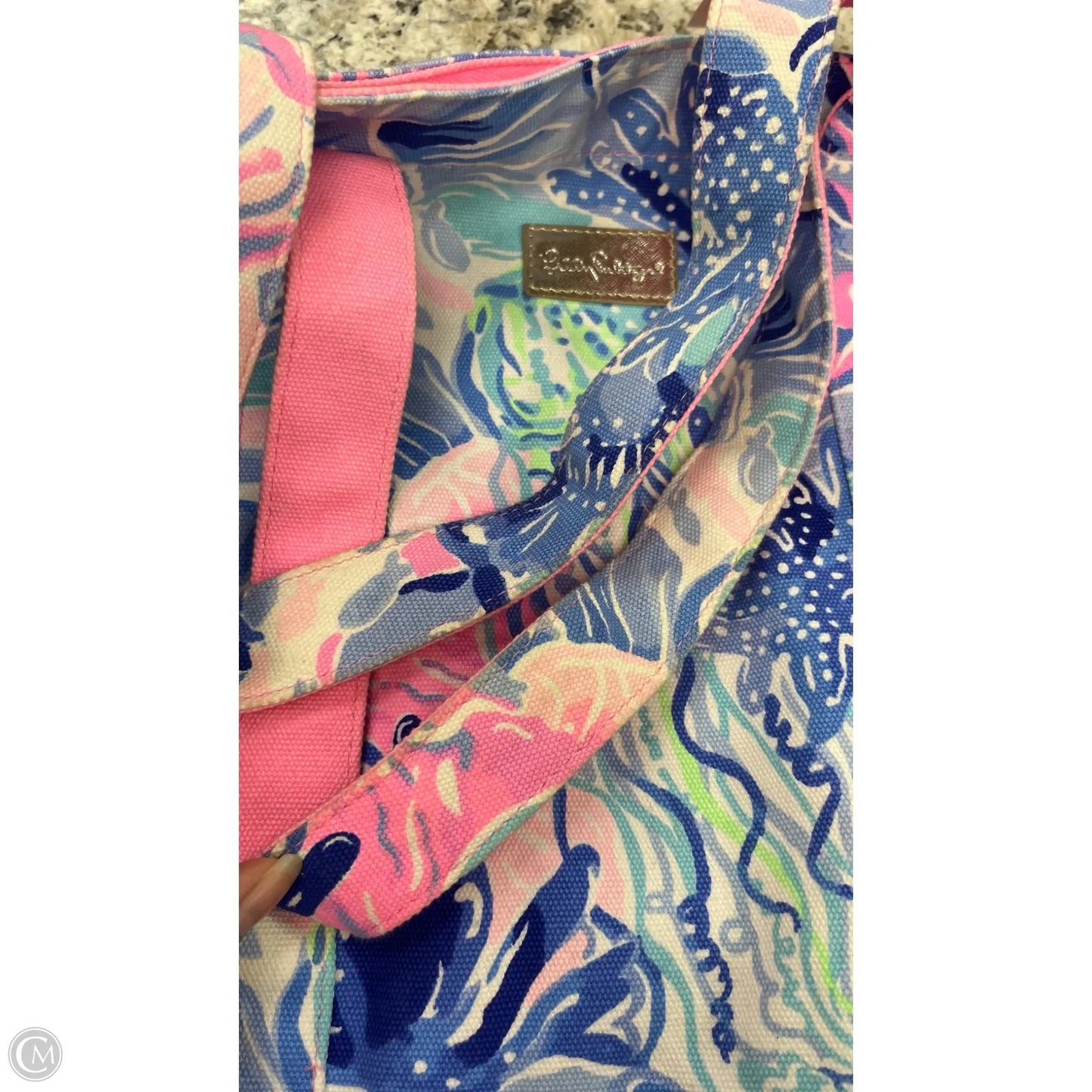 Tote Designer By Lilly Pulitzer, Size: Medium