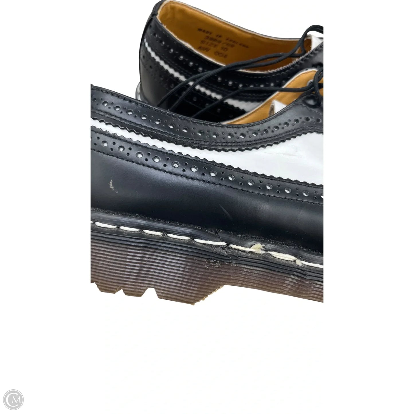 Shoes Flats By Dr Martens In Black & White, Size: 10