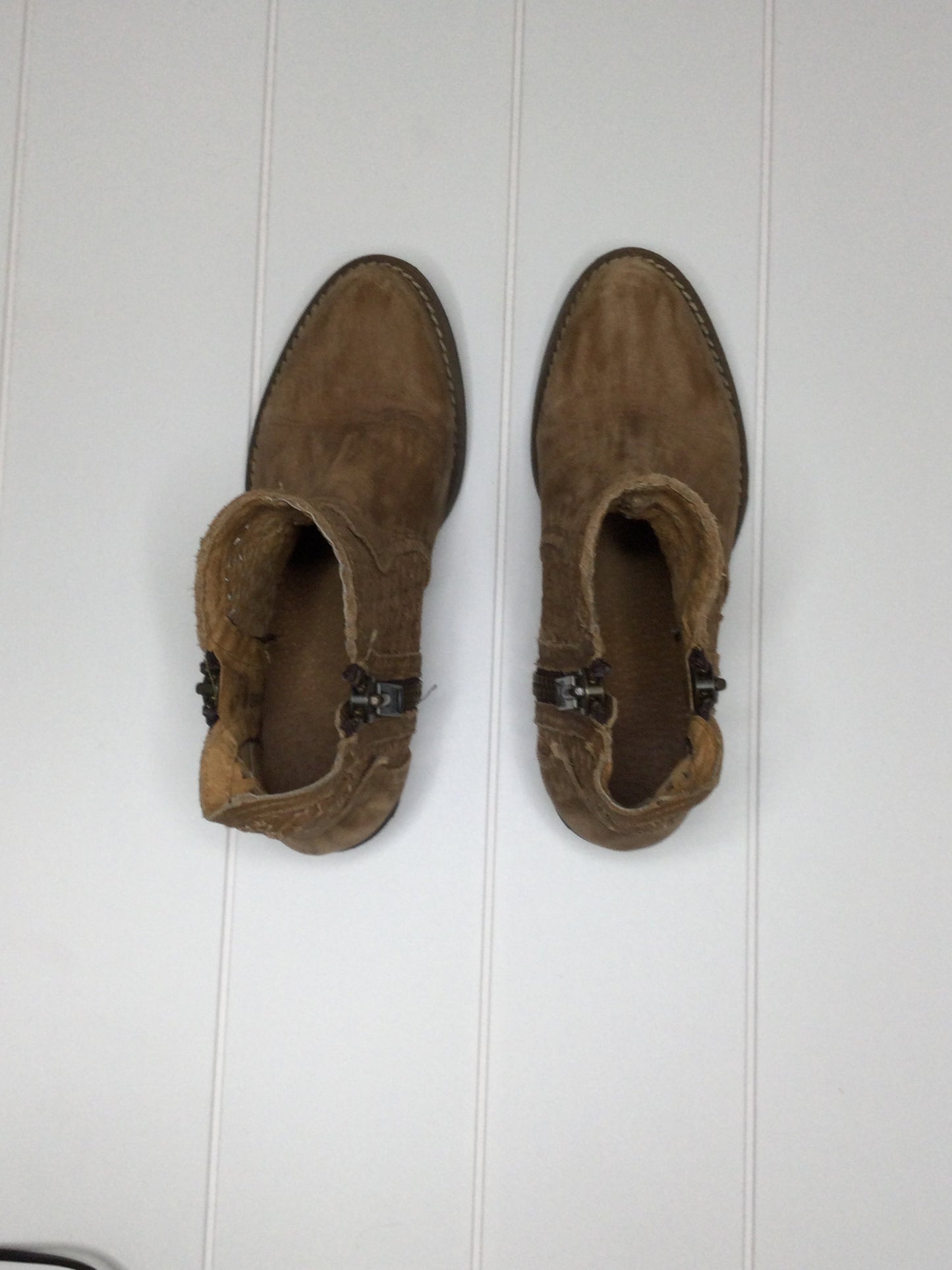 Boots Ankle Flats By Circle G Size: 7