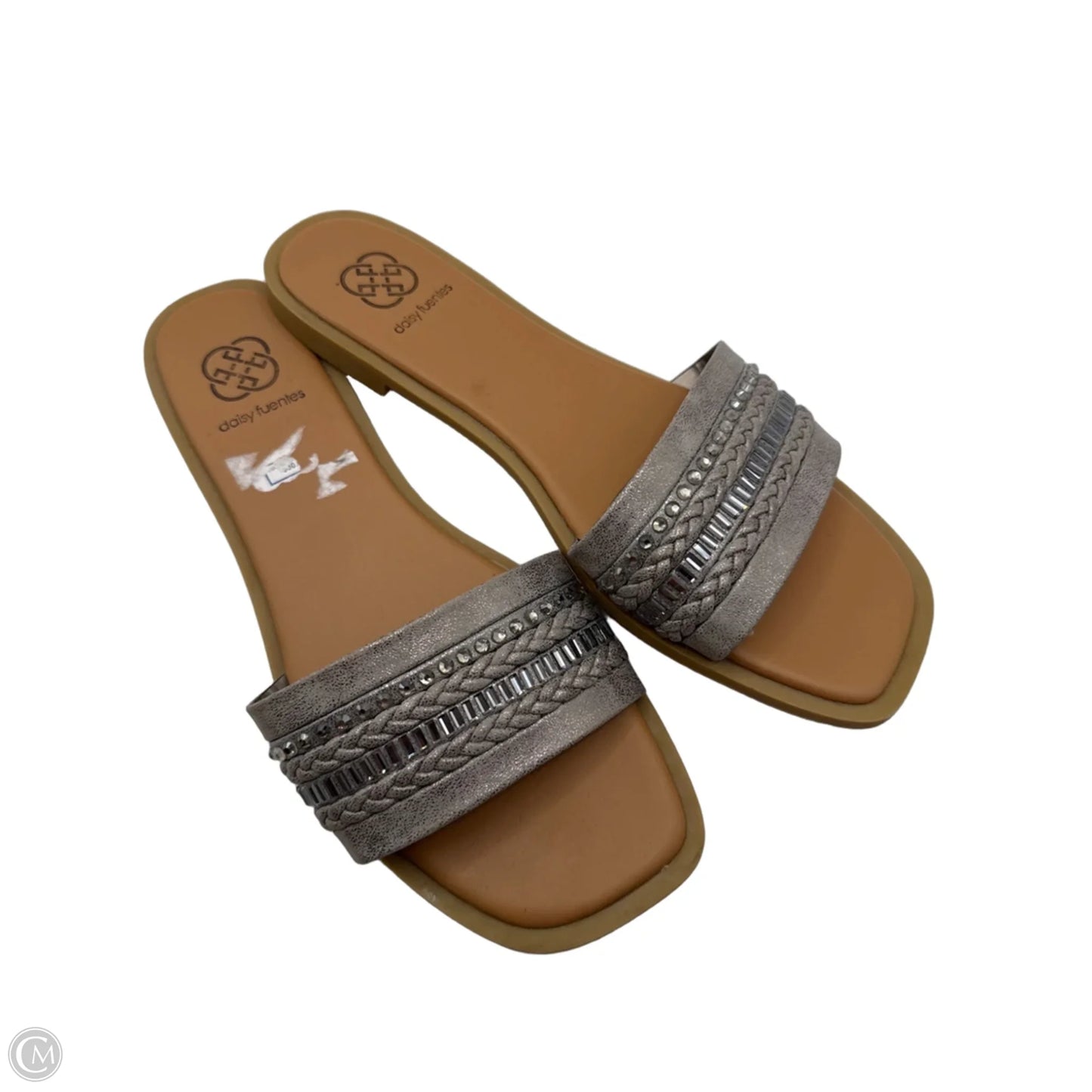 Sandals Flats By Daisy Fuentes In Silver, Size: 11