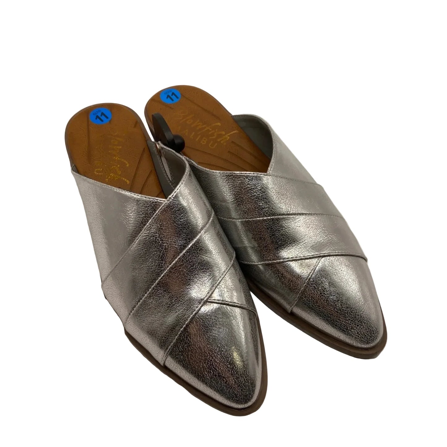 Shoes Flats By Blowfish In Silver, Size: 11