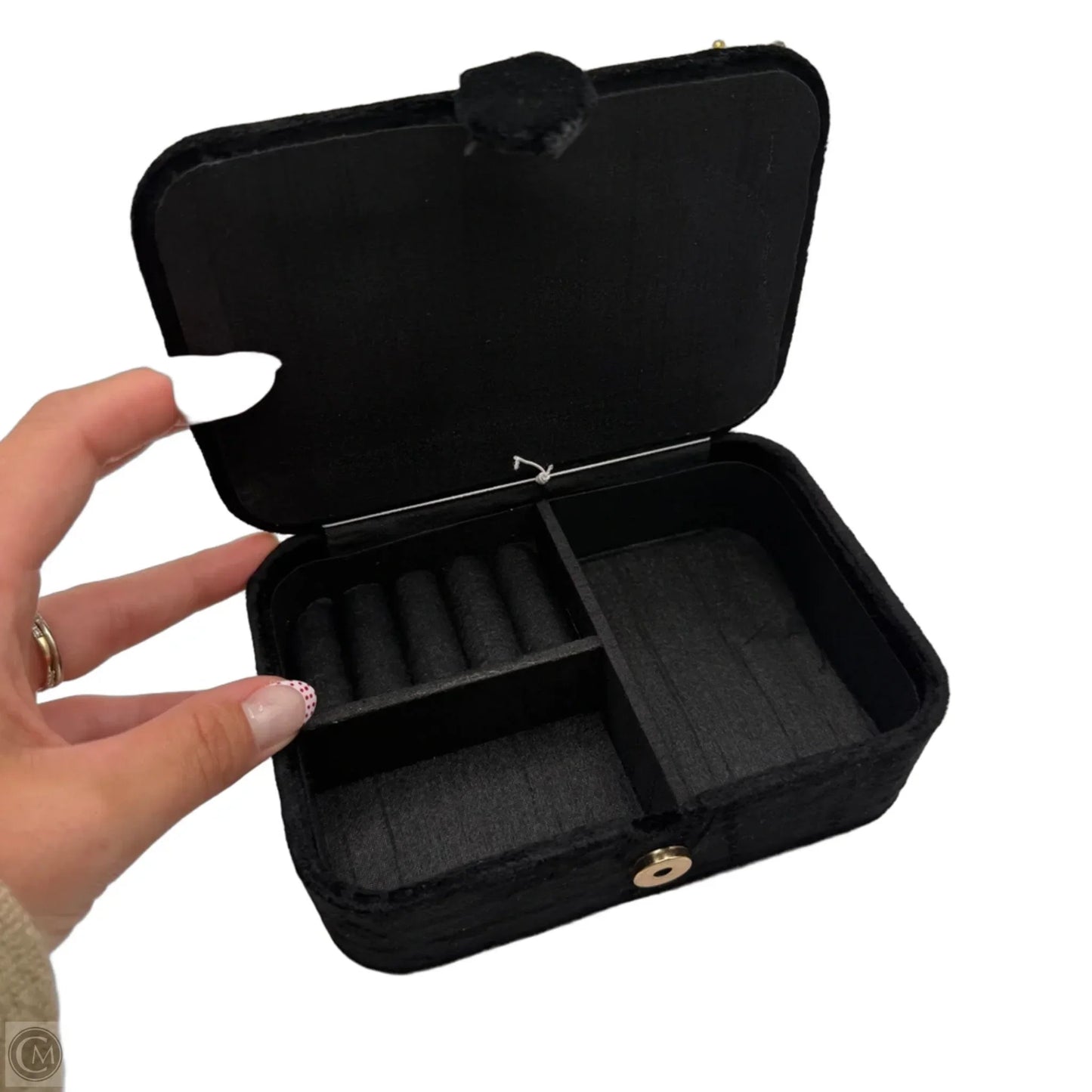 Jewelry Case By Clothes Mentor, Size: Large