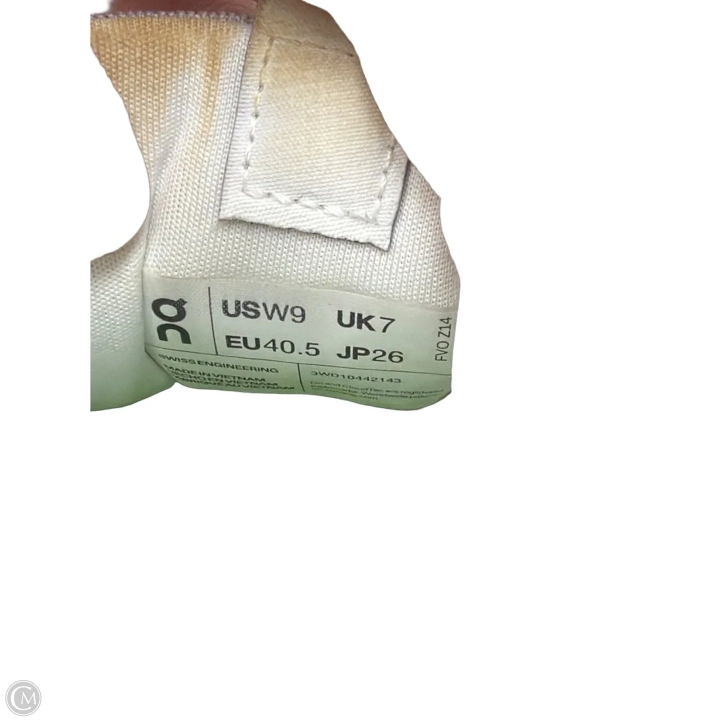 Shoes Athletic By On Cloud In Grey, Size: 9