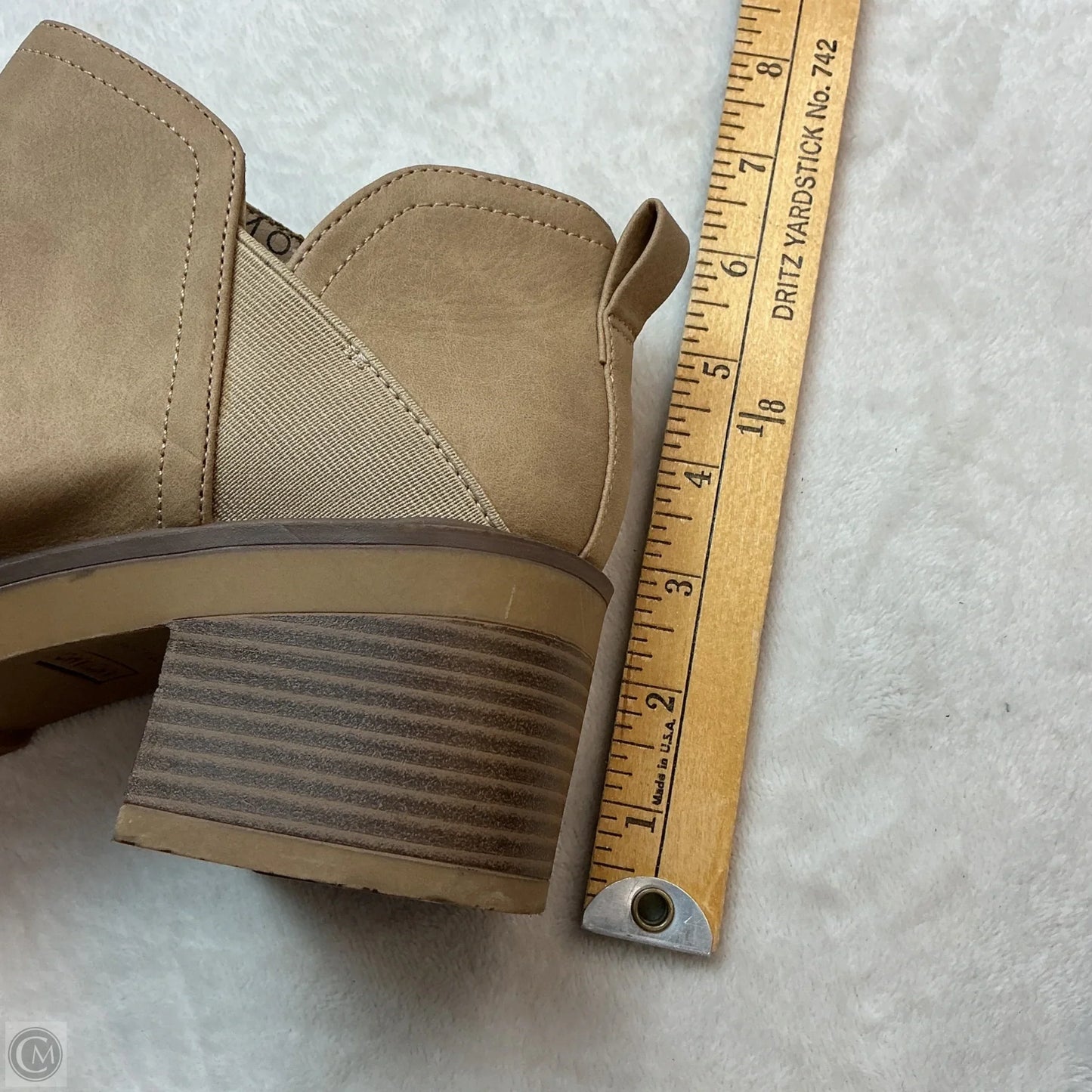 Boots Ankle Heels By Clothes Mentor In Beige, Size: 8.5
