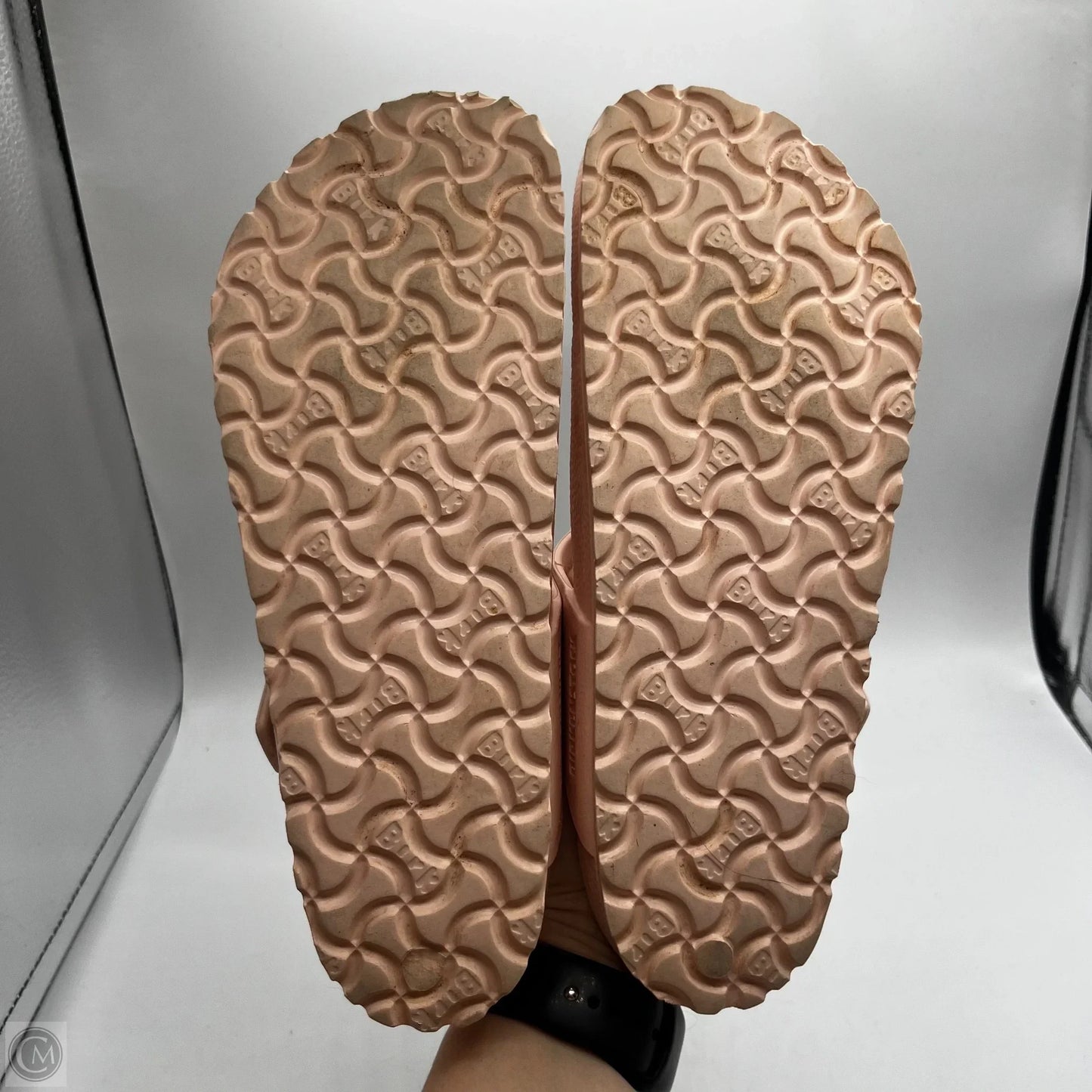 Sandals Flip Flops By Birkenstock In Pink, Size: 8