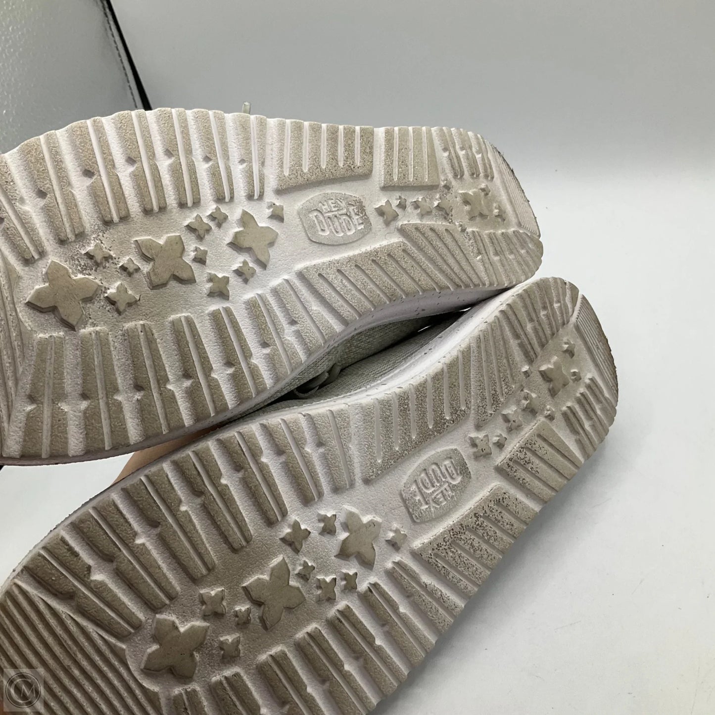 Shoes Flats By Hey Dude In White, Size: 8