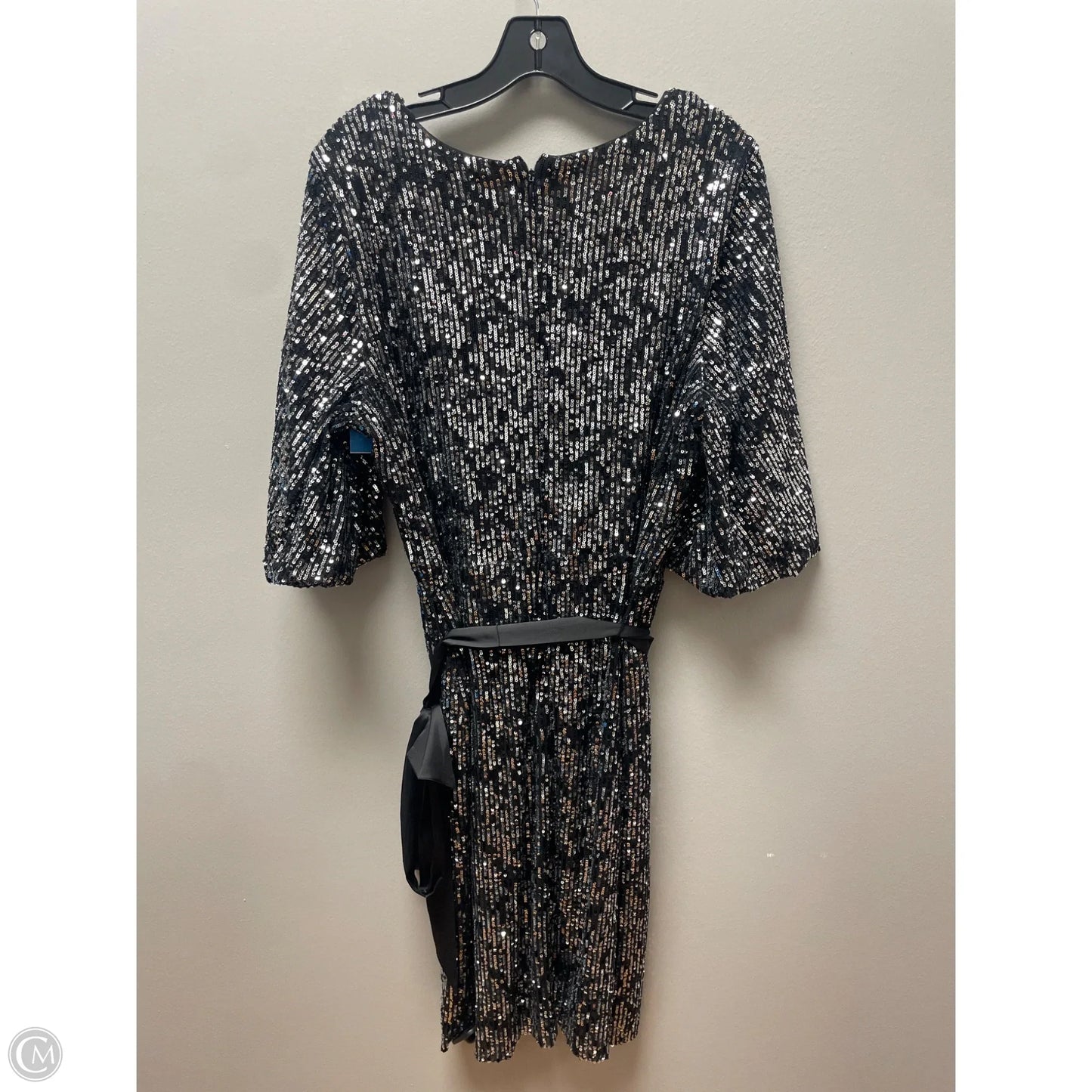 Dress Casual Short By New York And Co In Silver, Size: Xl