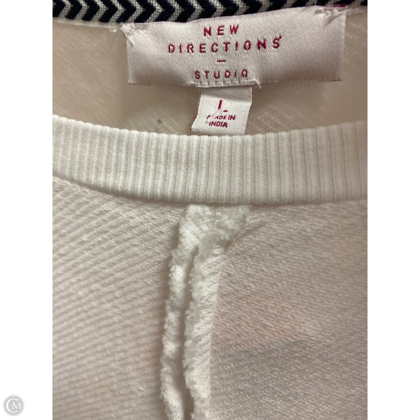 Top Sleeveless By New Directions In White, Size: L