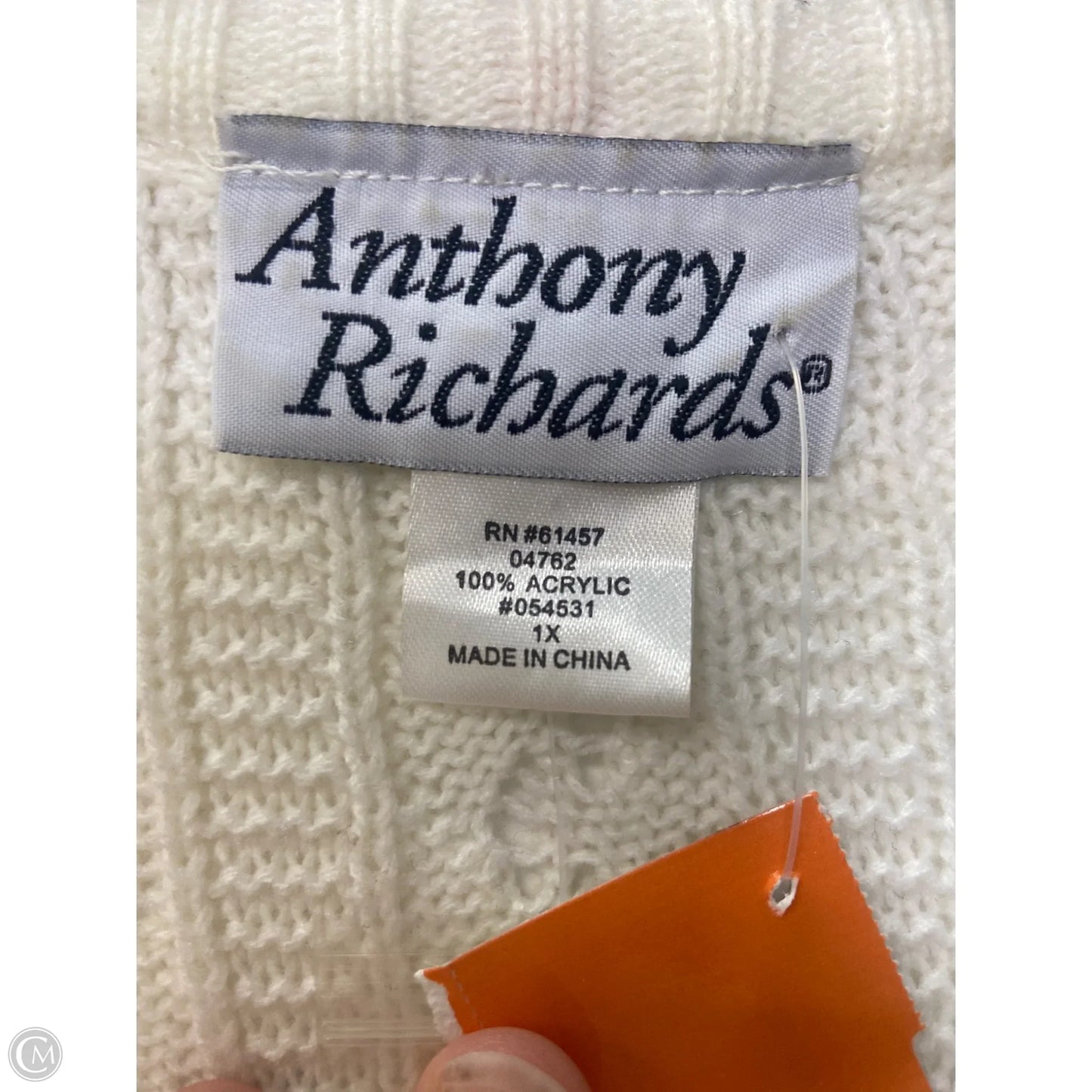 Cardigan By Clothes Mentor In White, Size: 1x