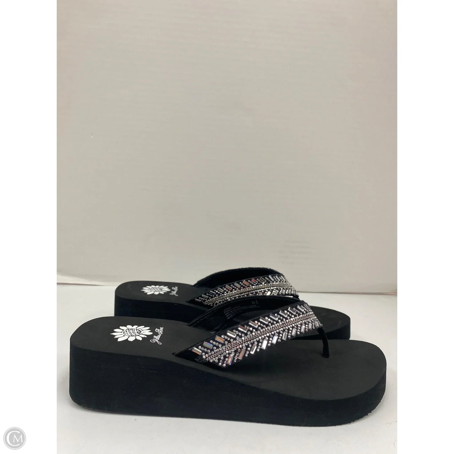 Sandals Flip Flops By Yellow Box In Black, Size: 6.5