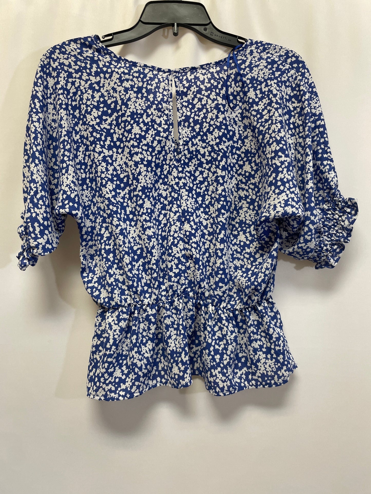 Top Short Sleeve By Sienna Sky Size: Xs