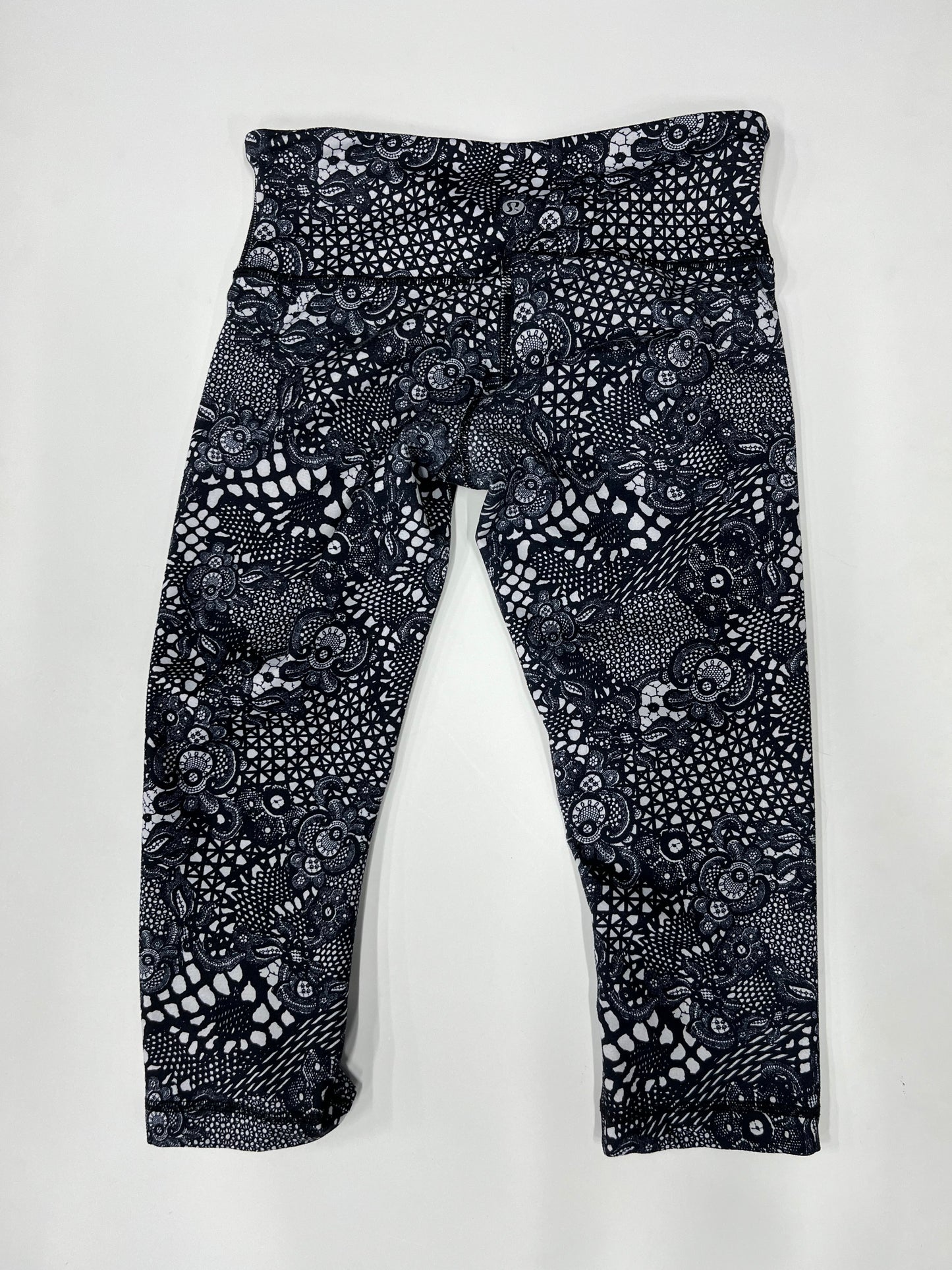 Athletic Capris By Lululemon Size: S
