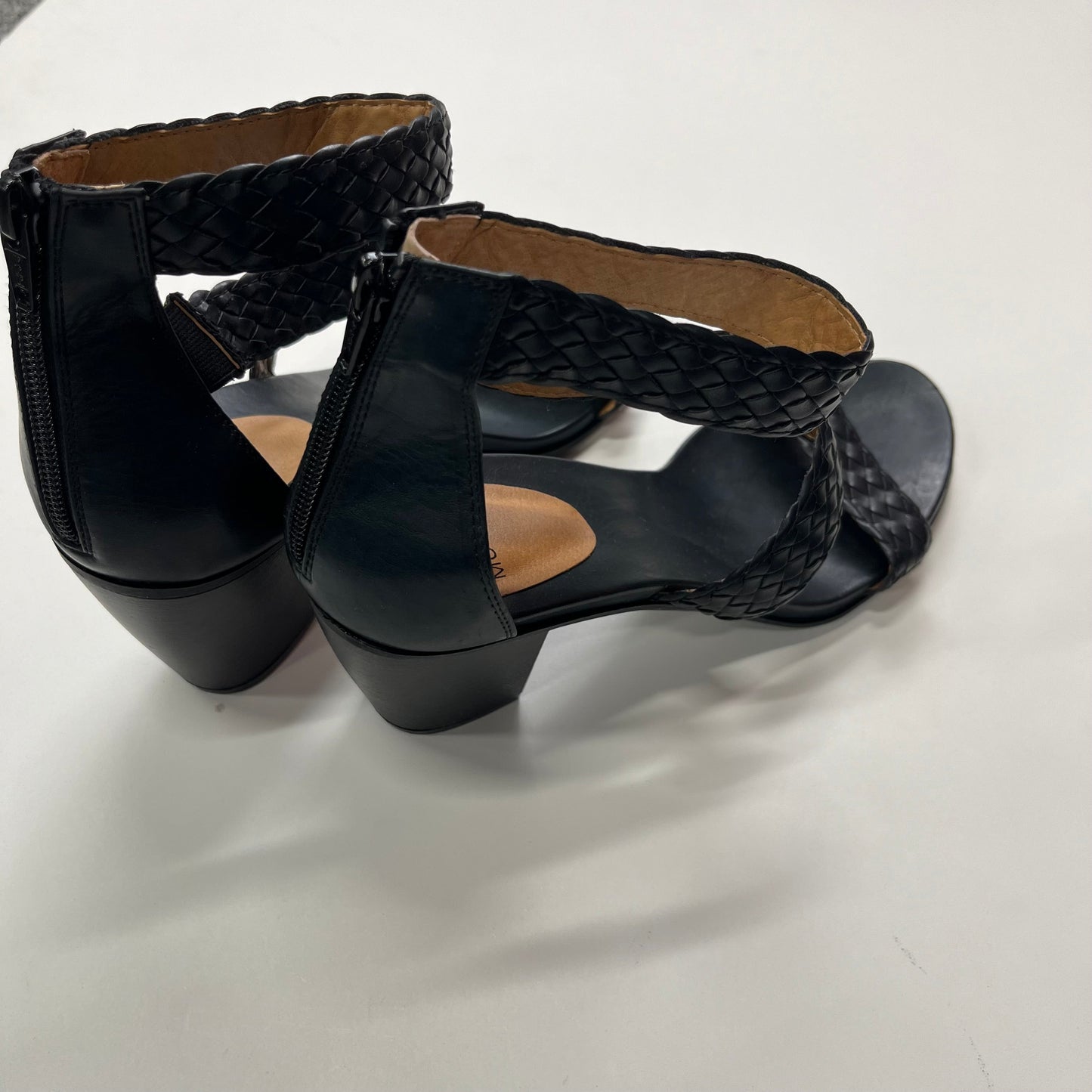 Shoes Heels Block By White Mountain Size: 10