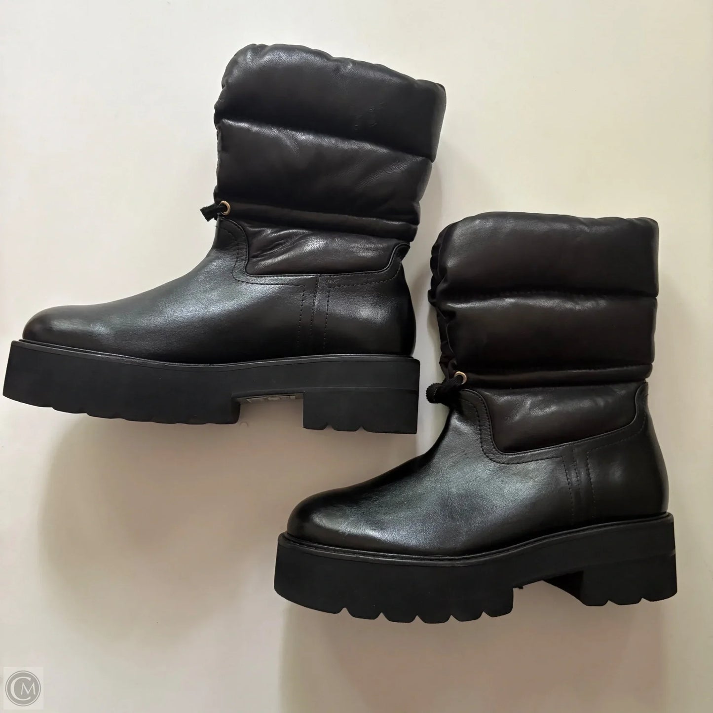 Boots Designer By Stuart Weitzman In Black, Size: 7