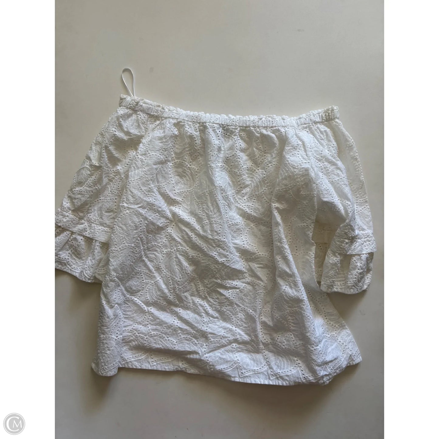 Top Short Sleeve By Crown And Ivy In Silver, Size: S